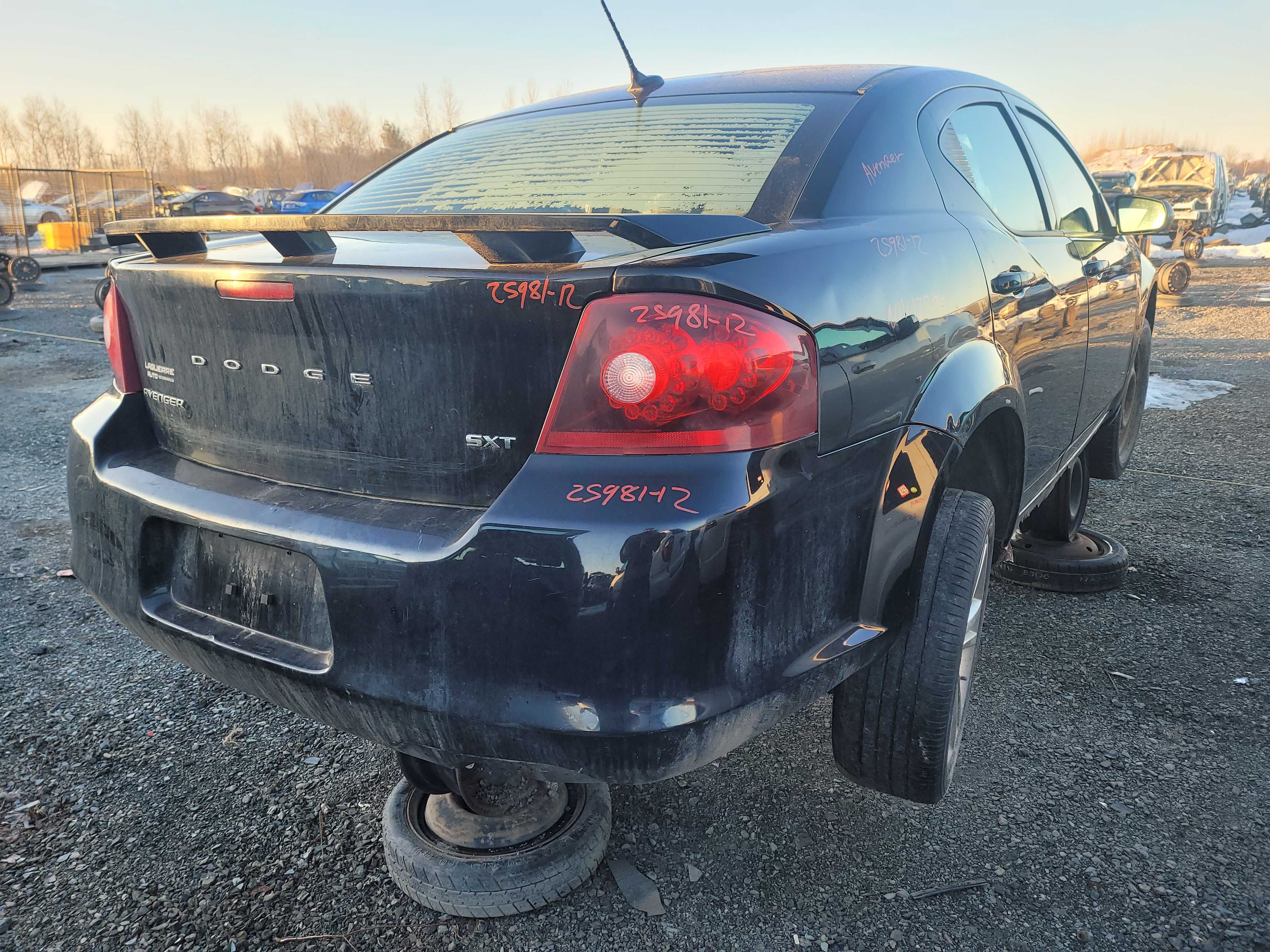DODGE AVENGER 2012