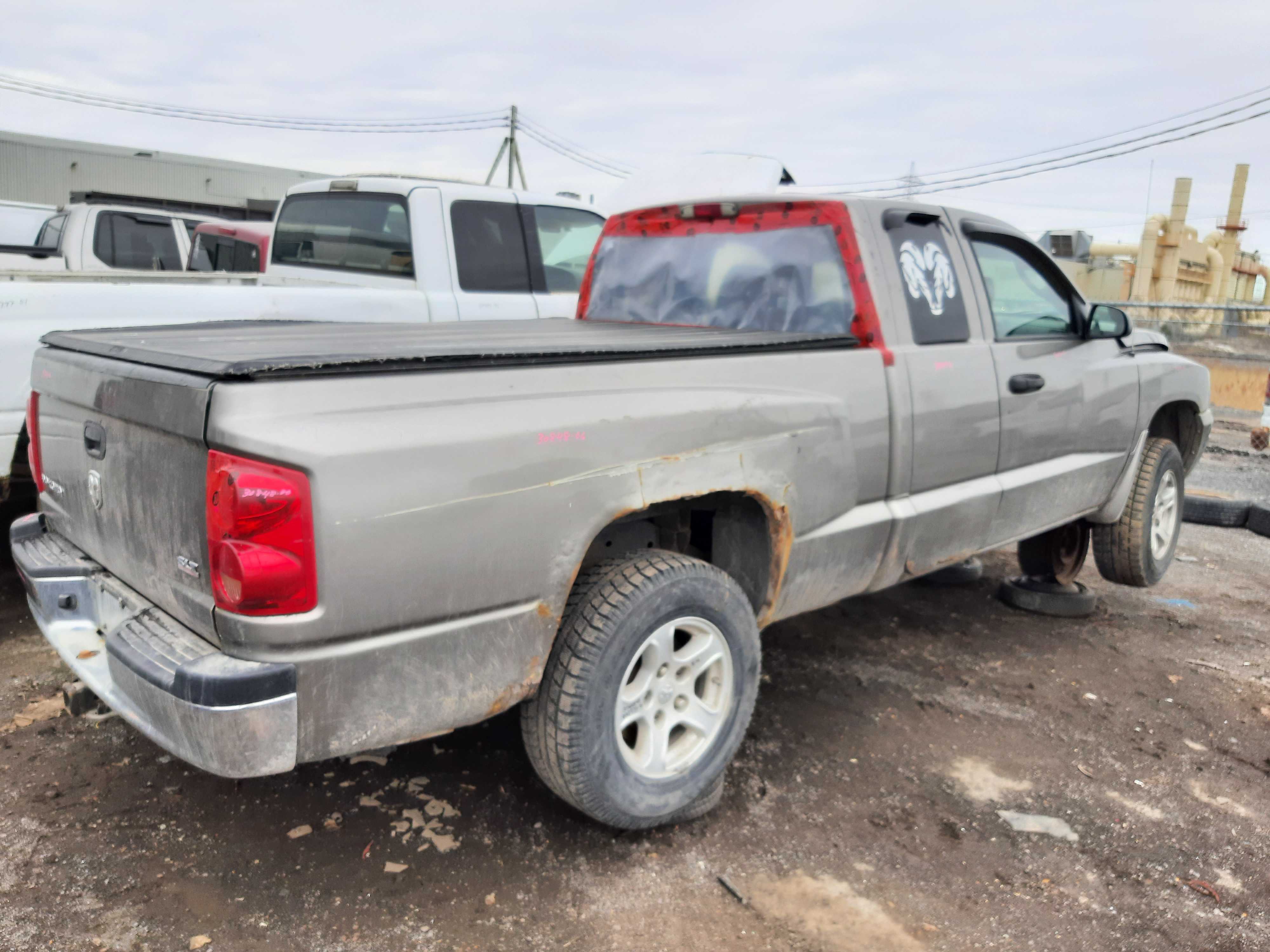 DODGE DAKOTA 2006