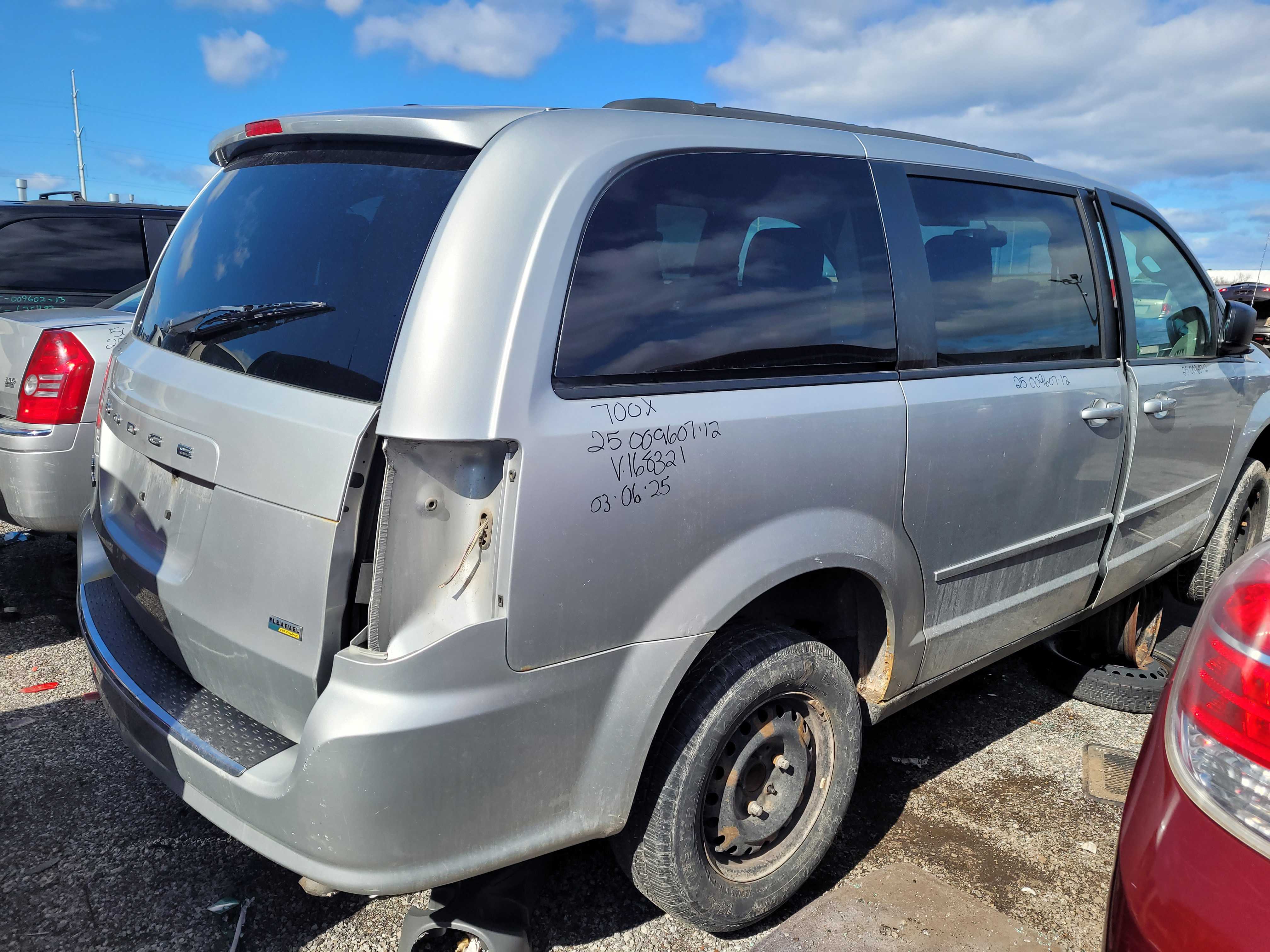 DODGE GRAND CARAVAN 2012