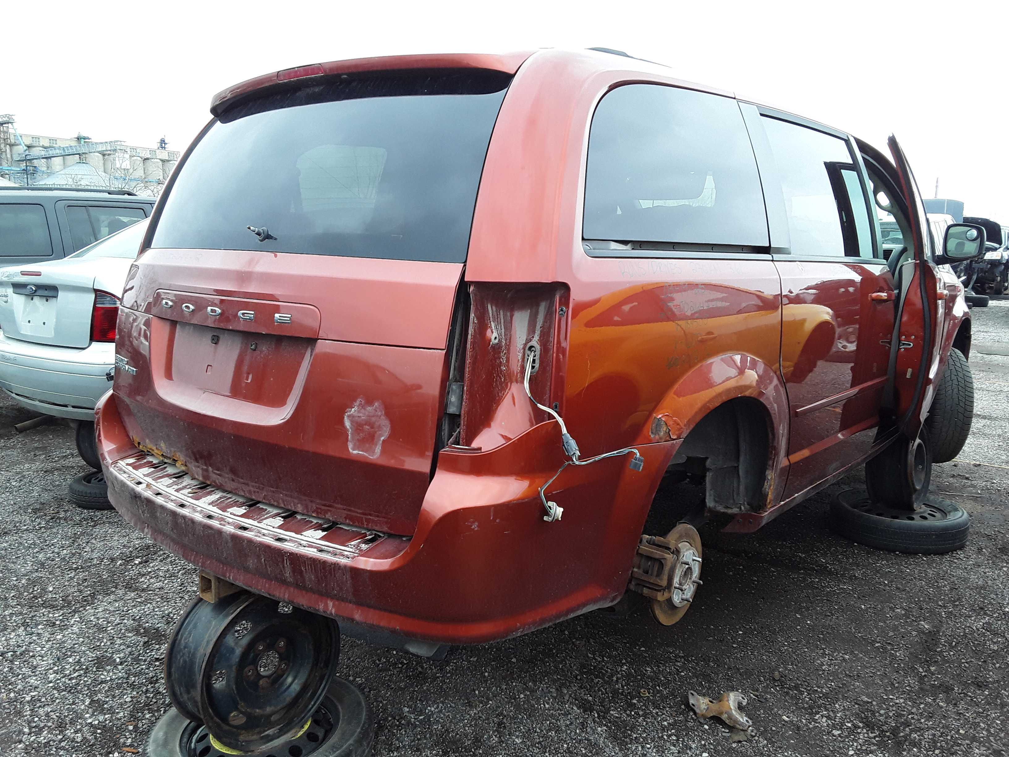 DODGE GRAND CARAVAN 2012