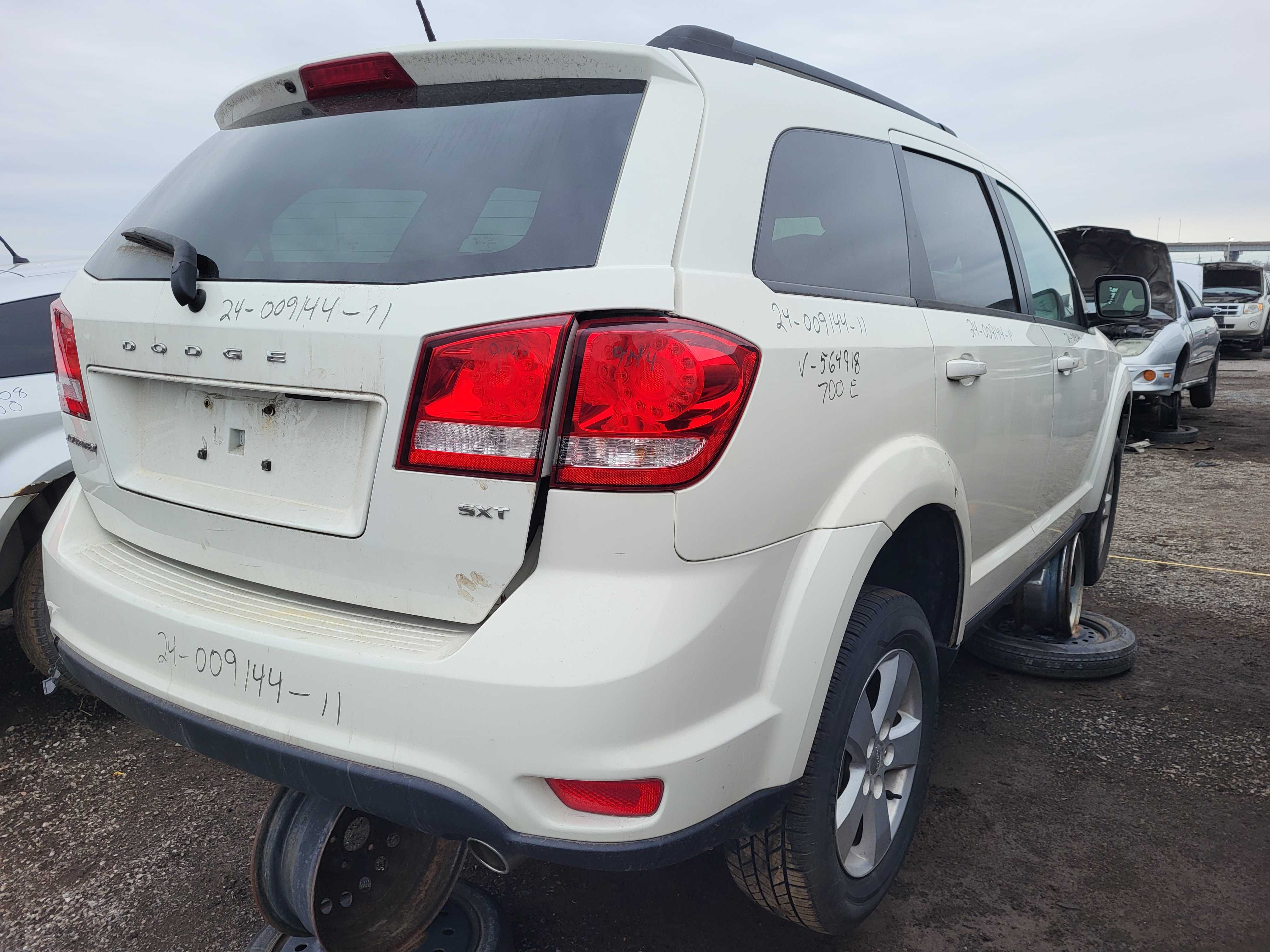 DODGE JOURNEY 2011