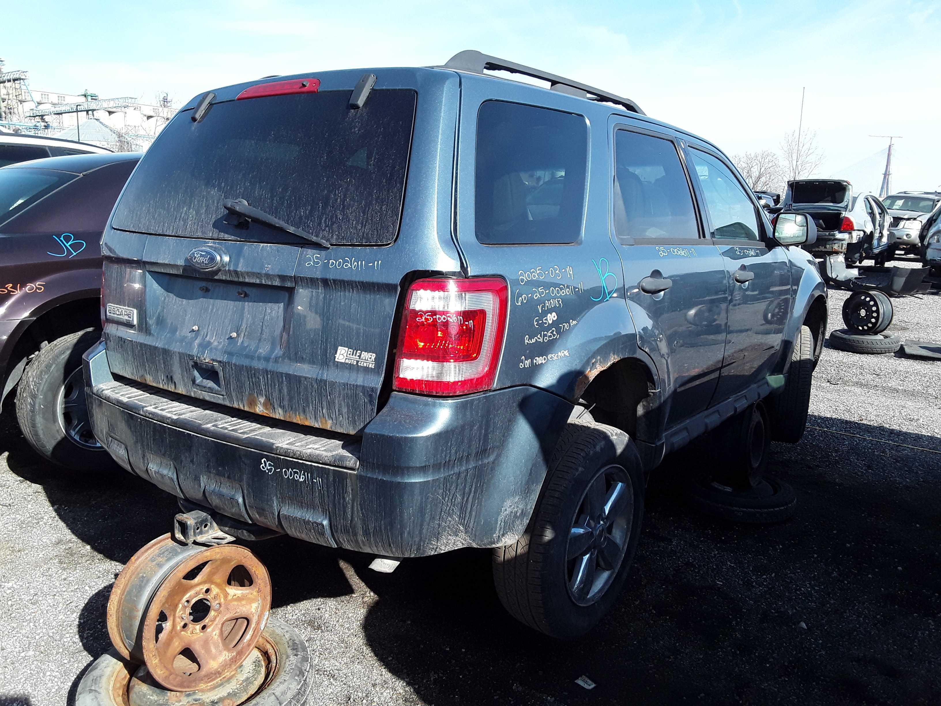 FORD ESCAPE 2011