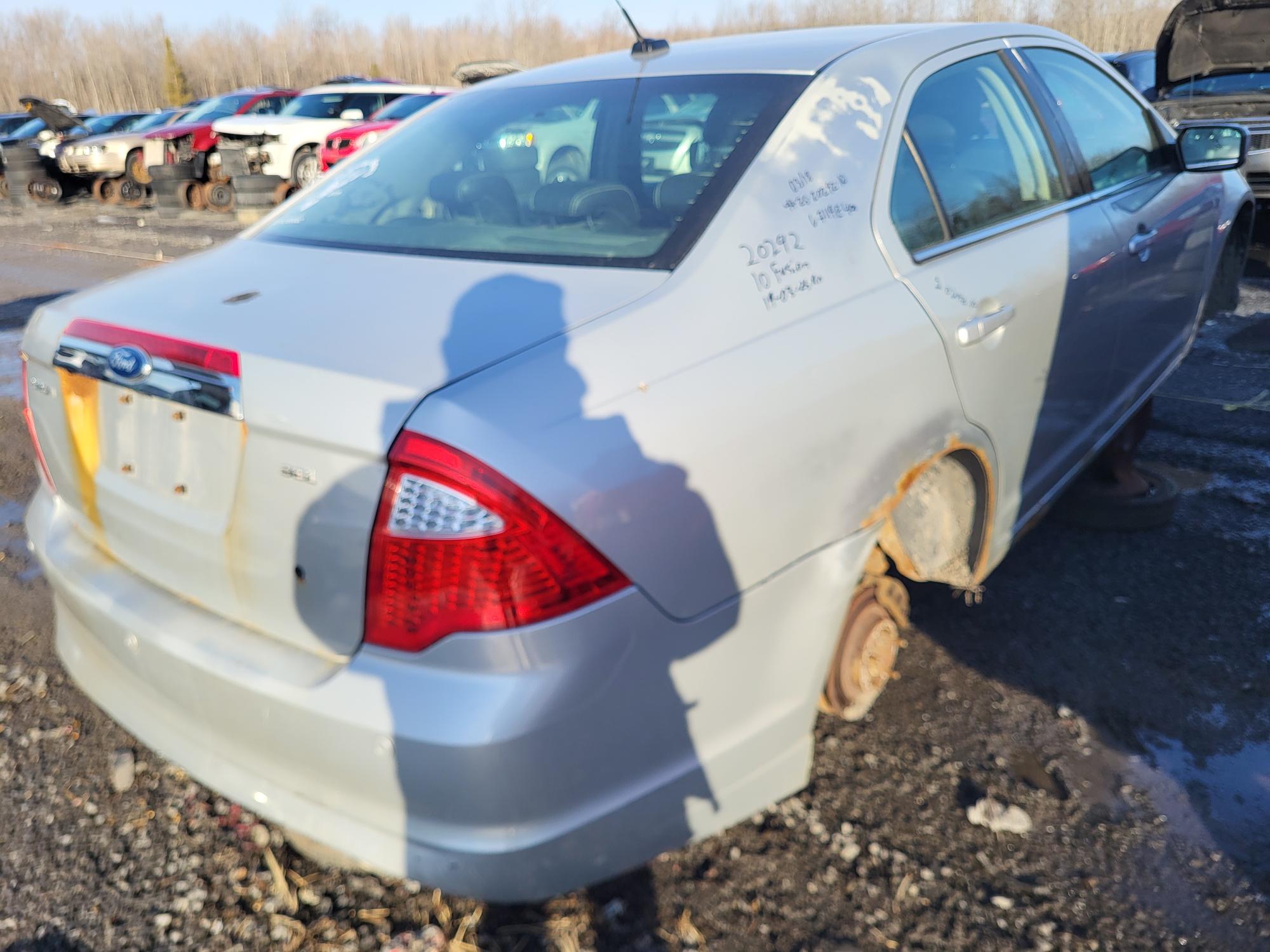 FORD FUSION 2010