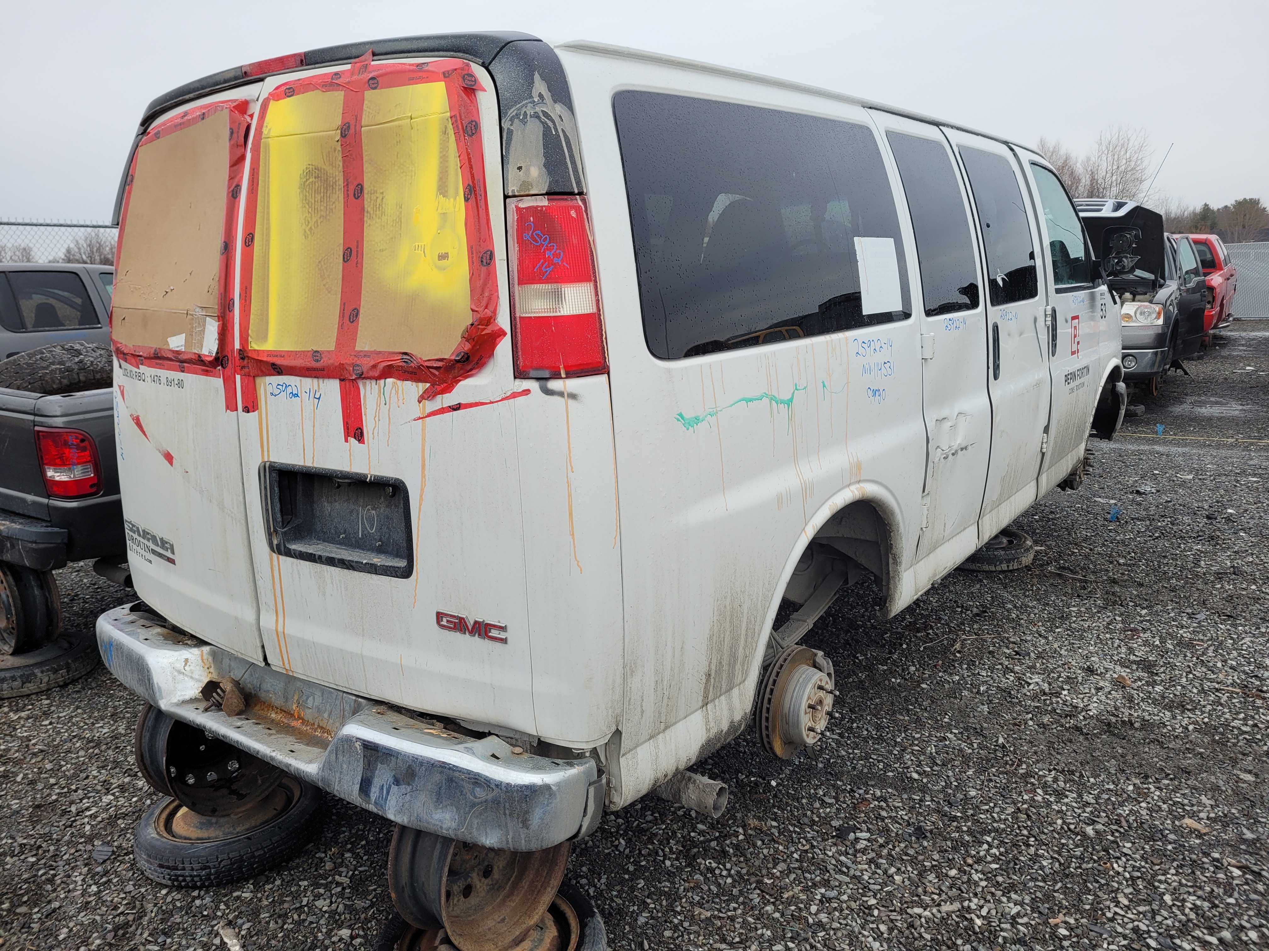 GMC SAVANA CARGO 2014