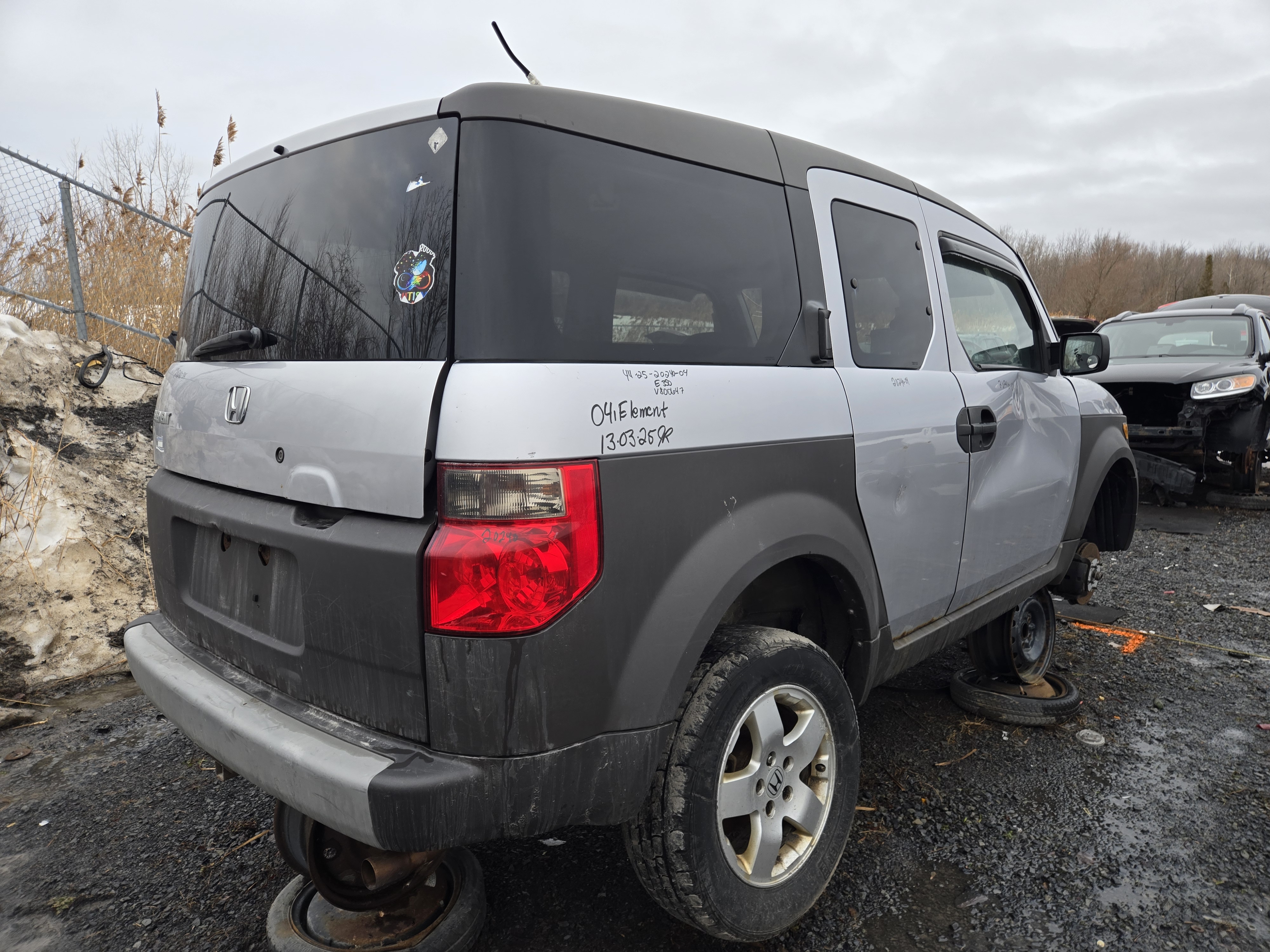 HONDA ELEMENT 2004