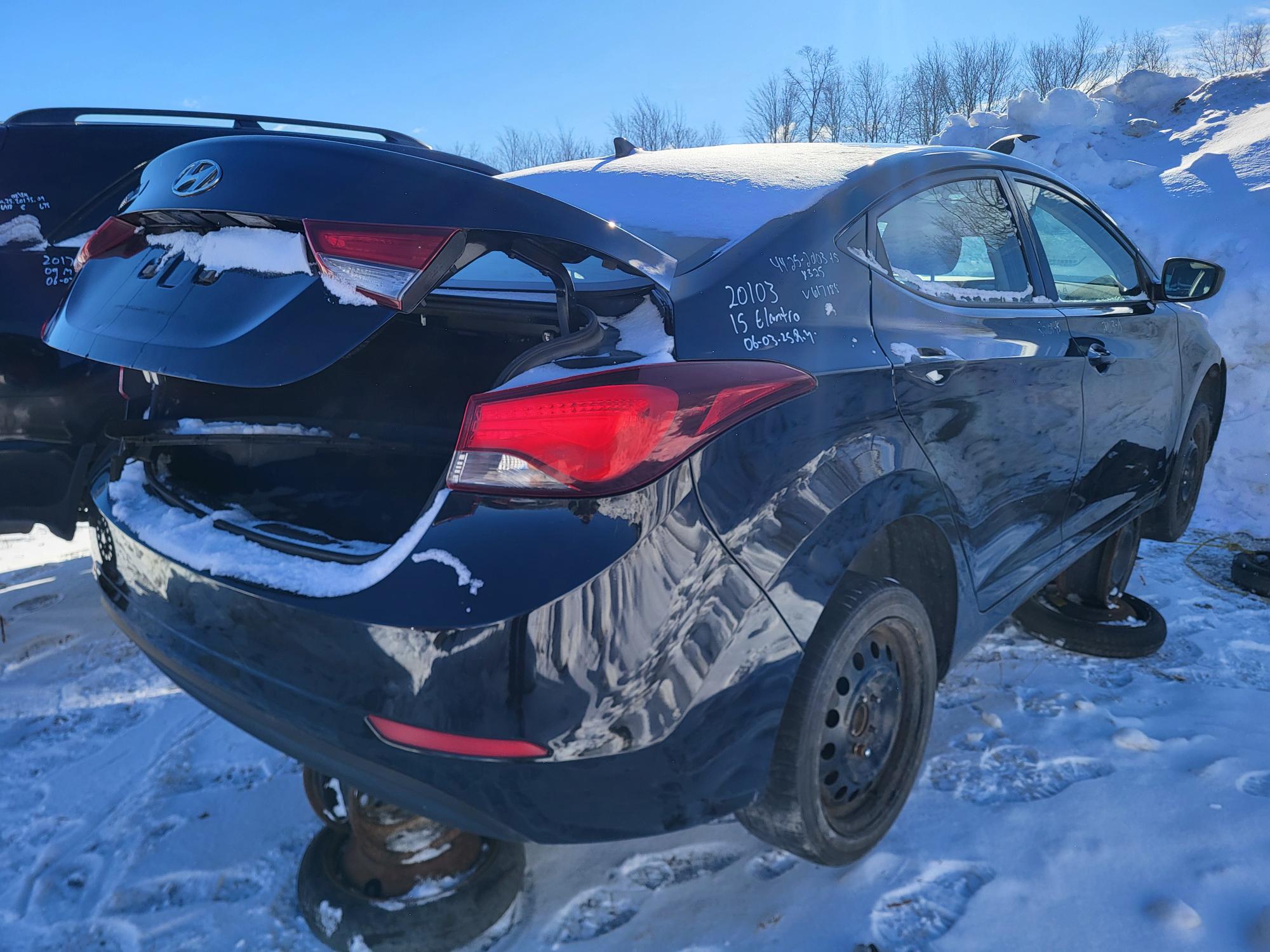 HYUNDAI ELANTRA 2015