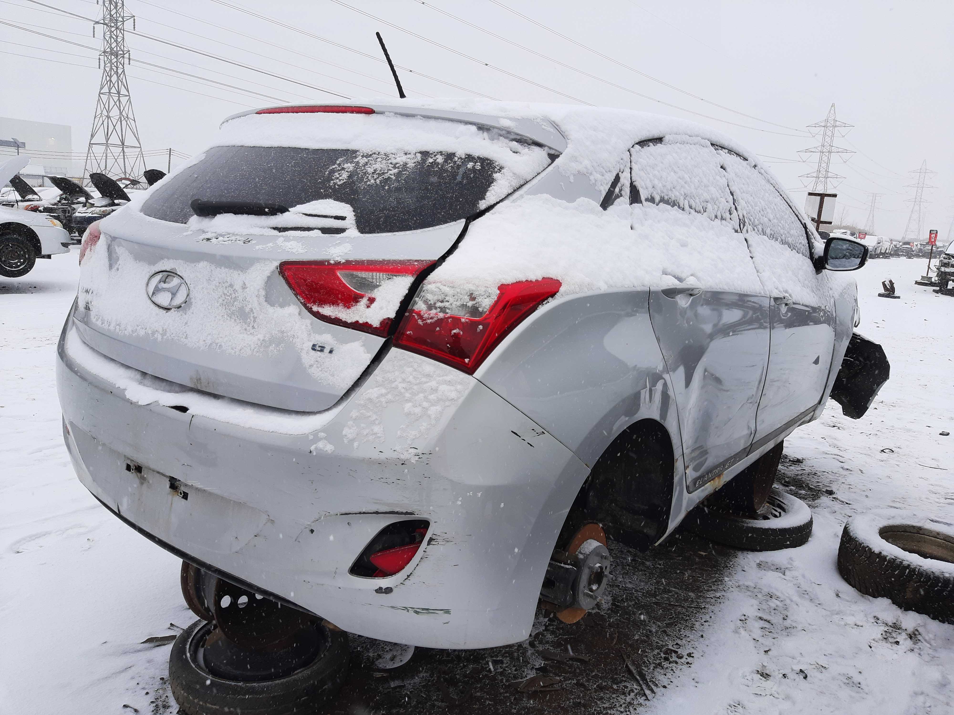 HYUNDAI ELANTRA 2016