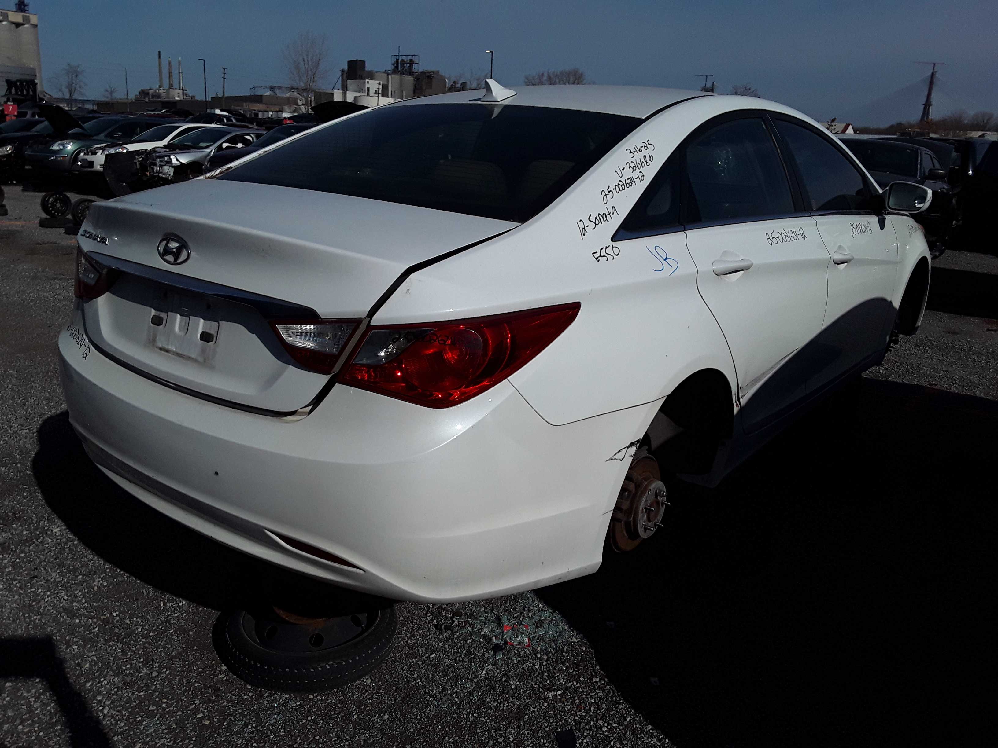 HYUNDAI SONATA 2012