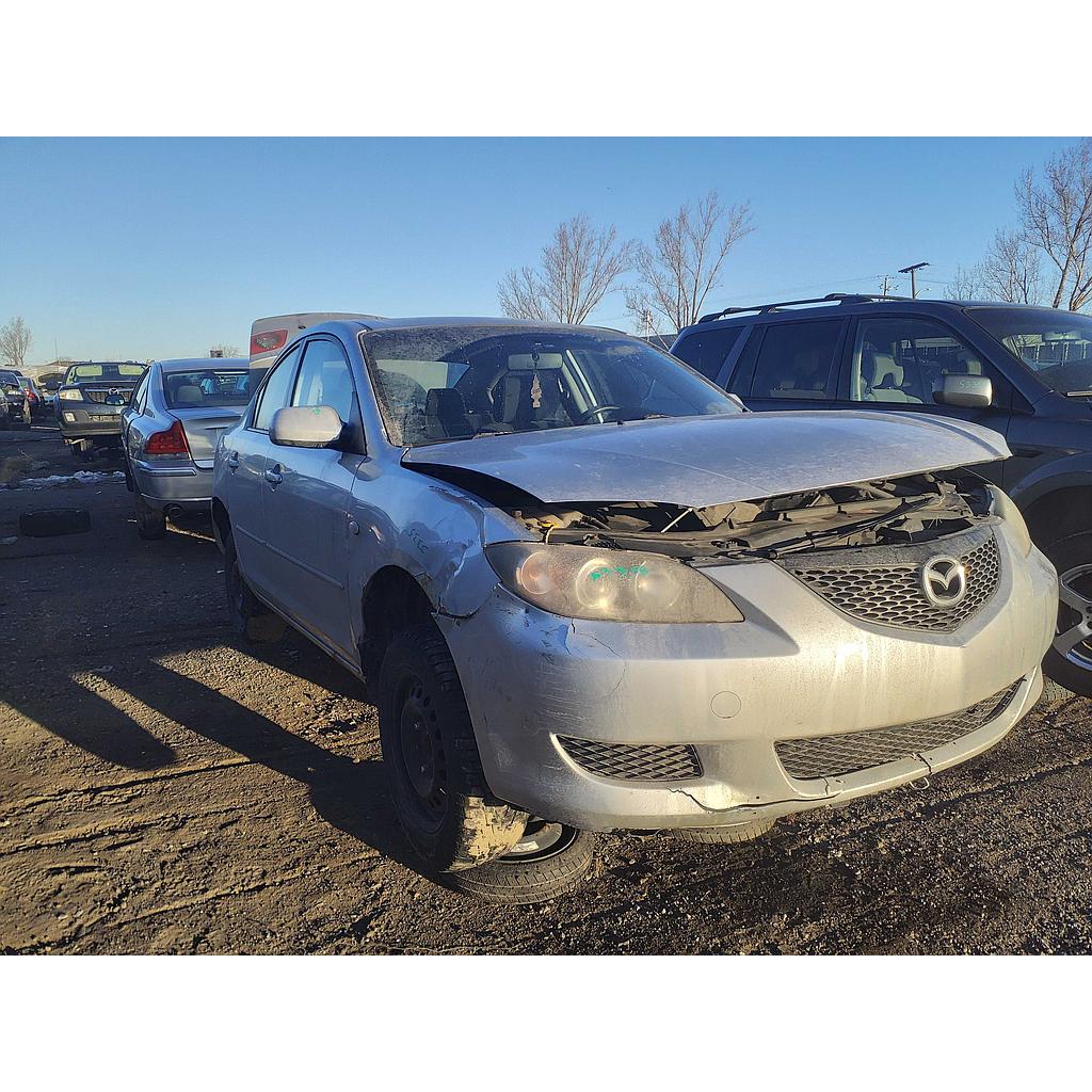 MAZDA MAZDA3 2004