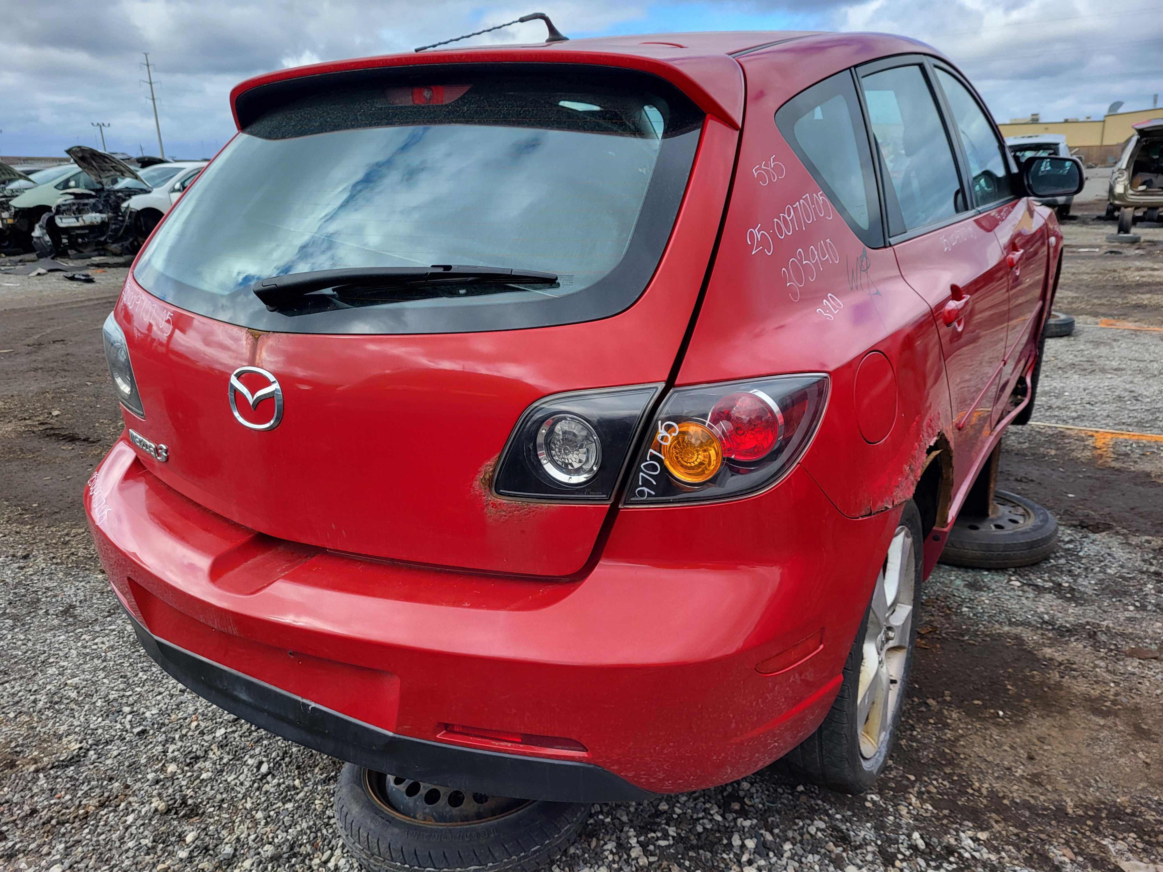 MAZDA MAZDA3 2005