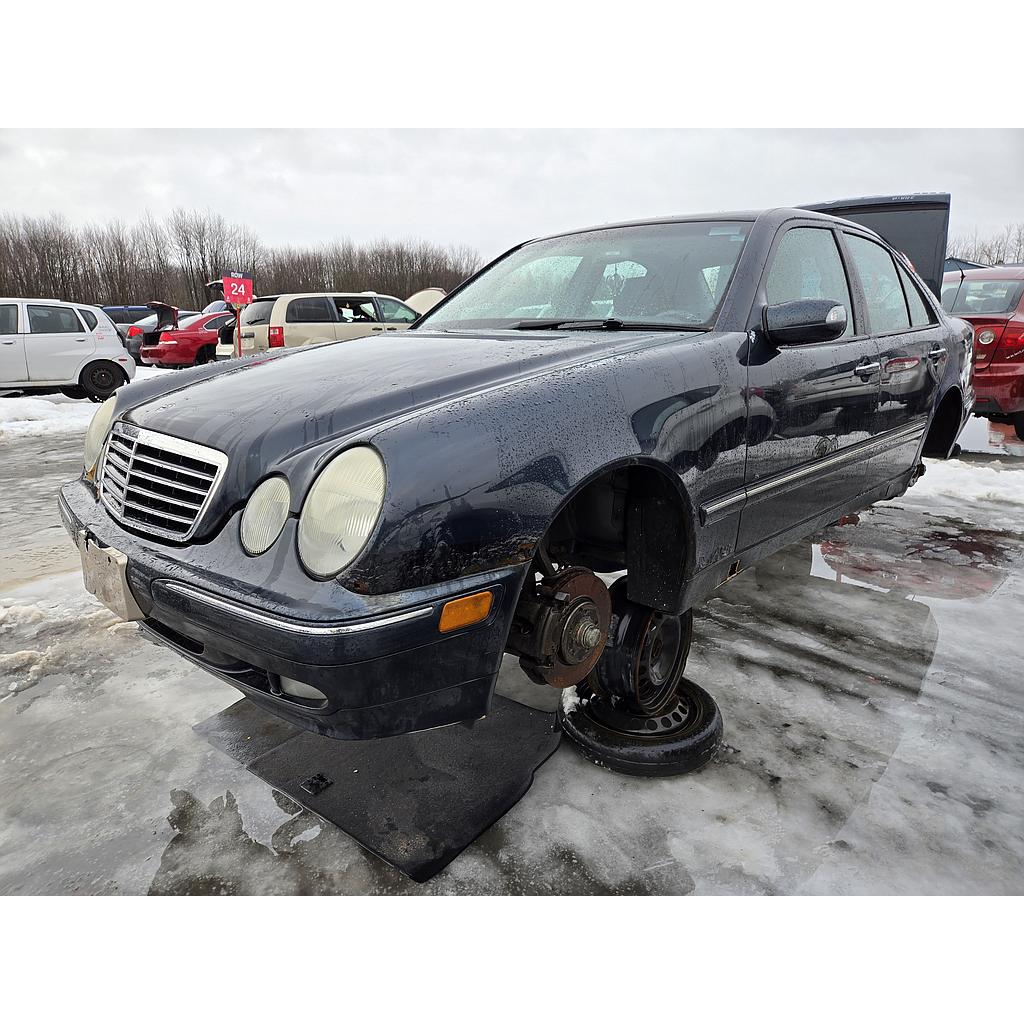 MERCEDES-BENZ E-CLASS 2001