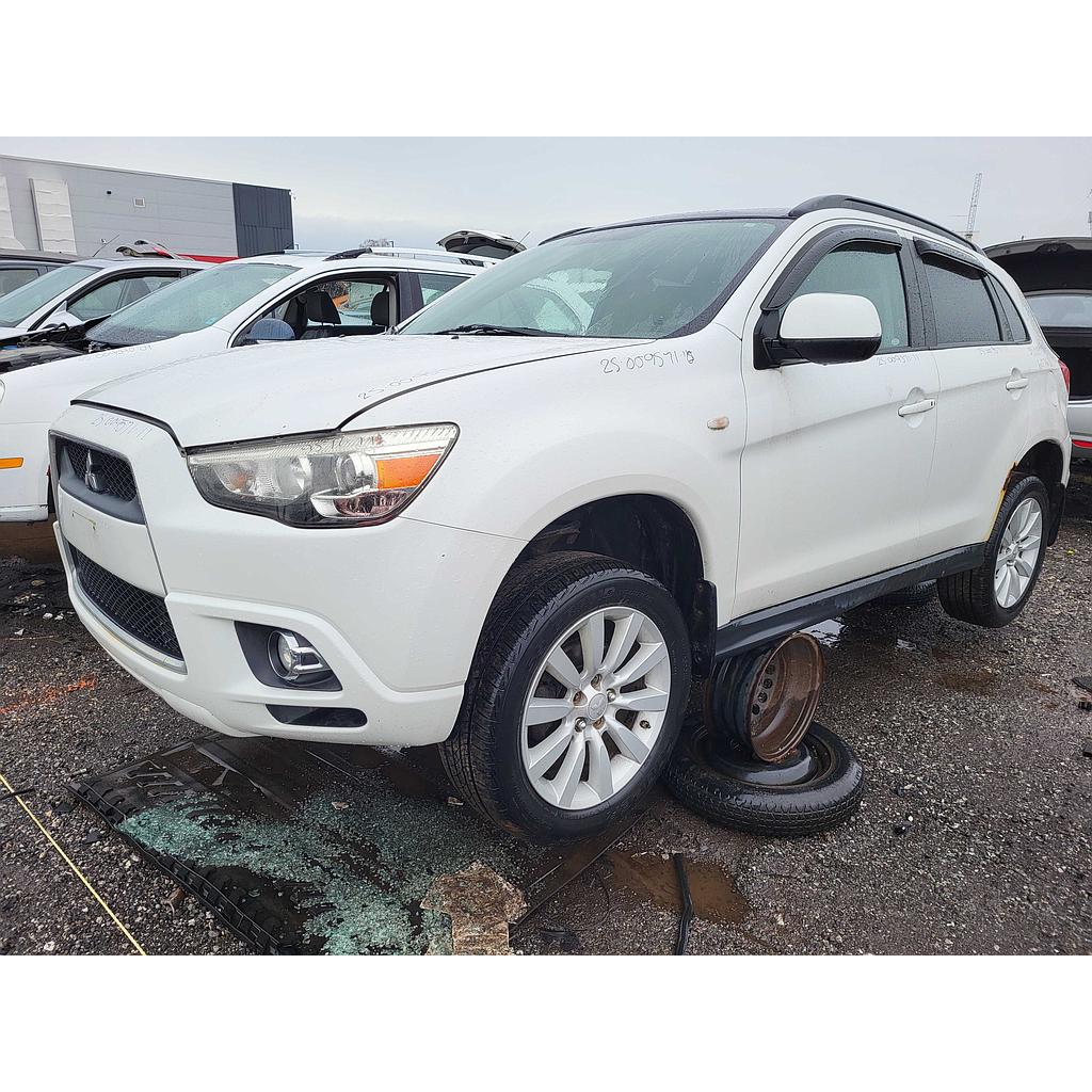 MITSUBISHI RVR 2011