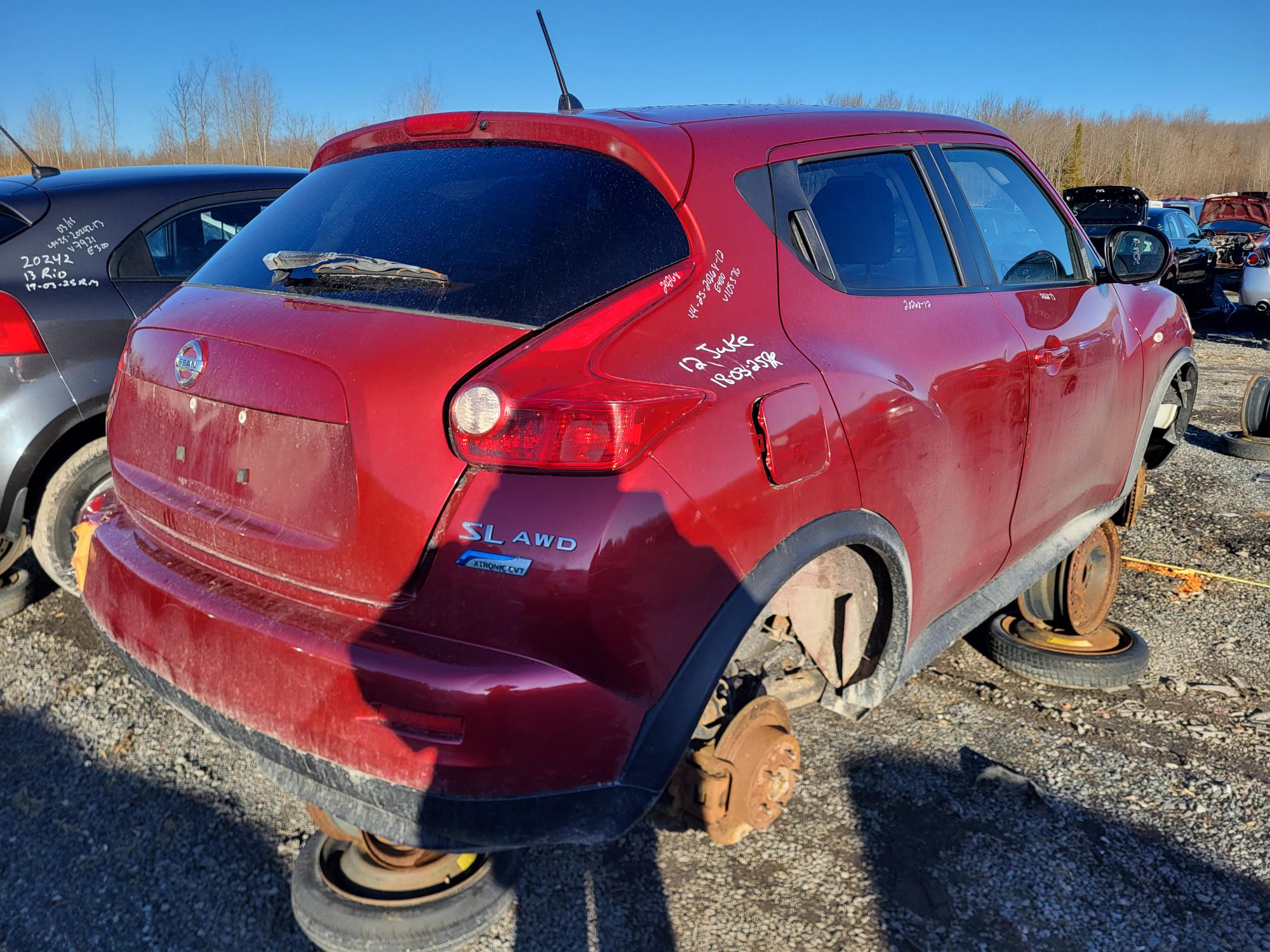 NISSAN JUKE 2012
