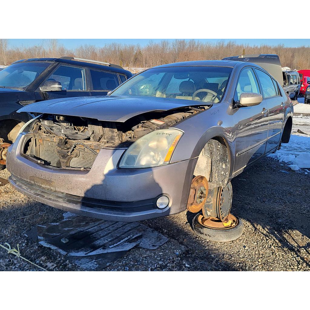 NISSAN MAXIMA 2004