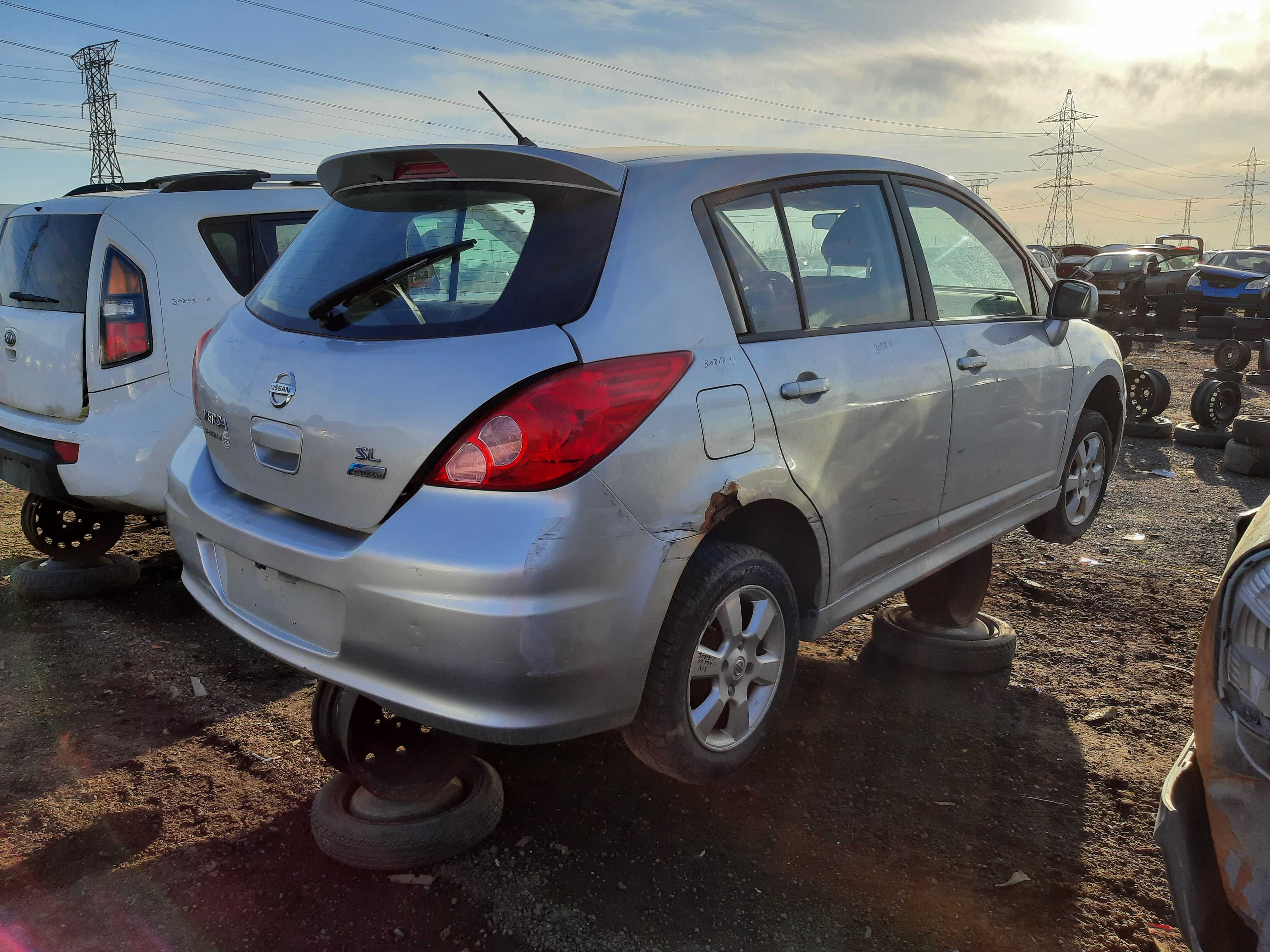 NISSAN VERSA 2011