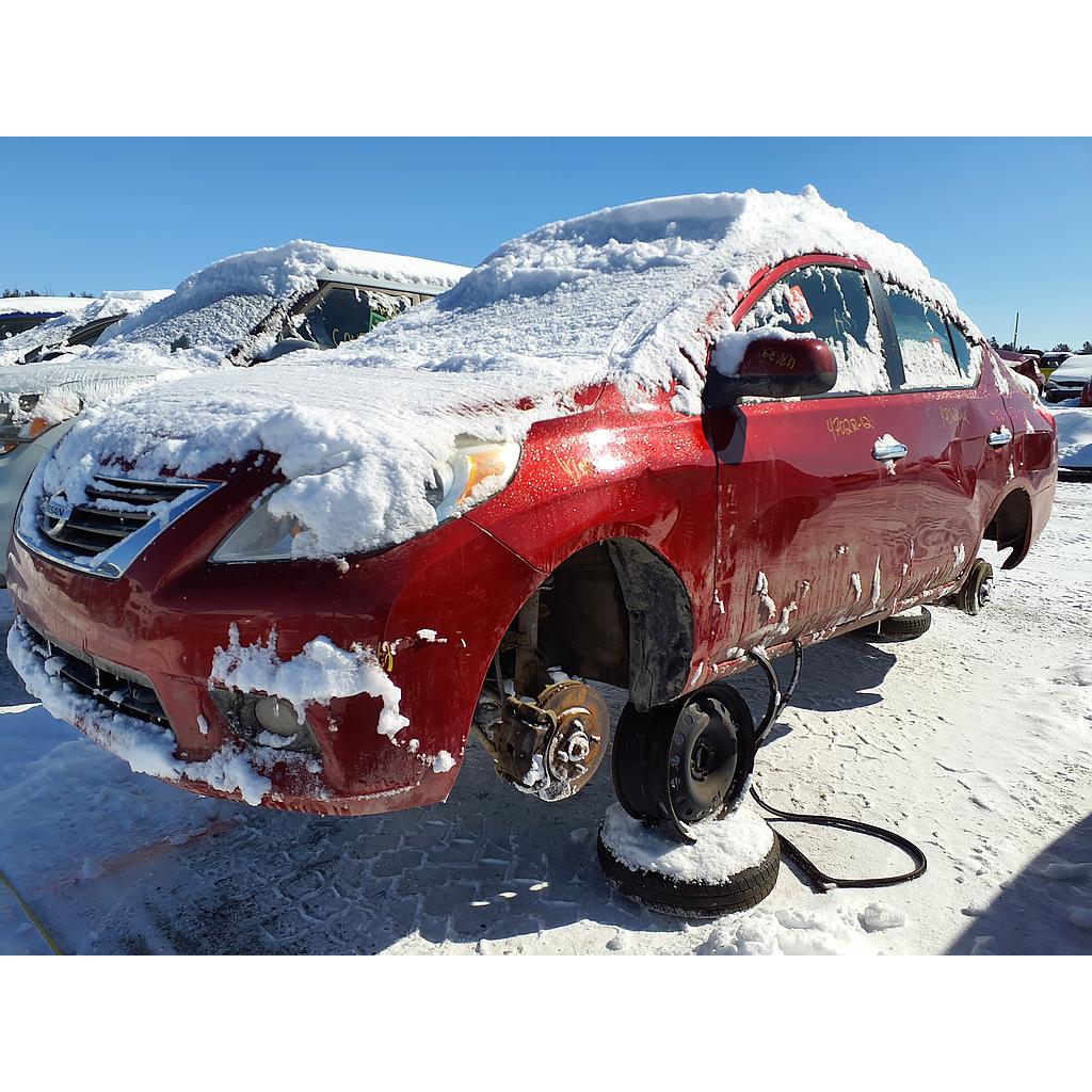 NISSAN VERSA 2012