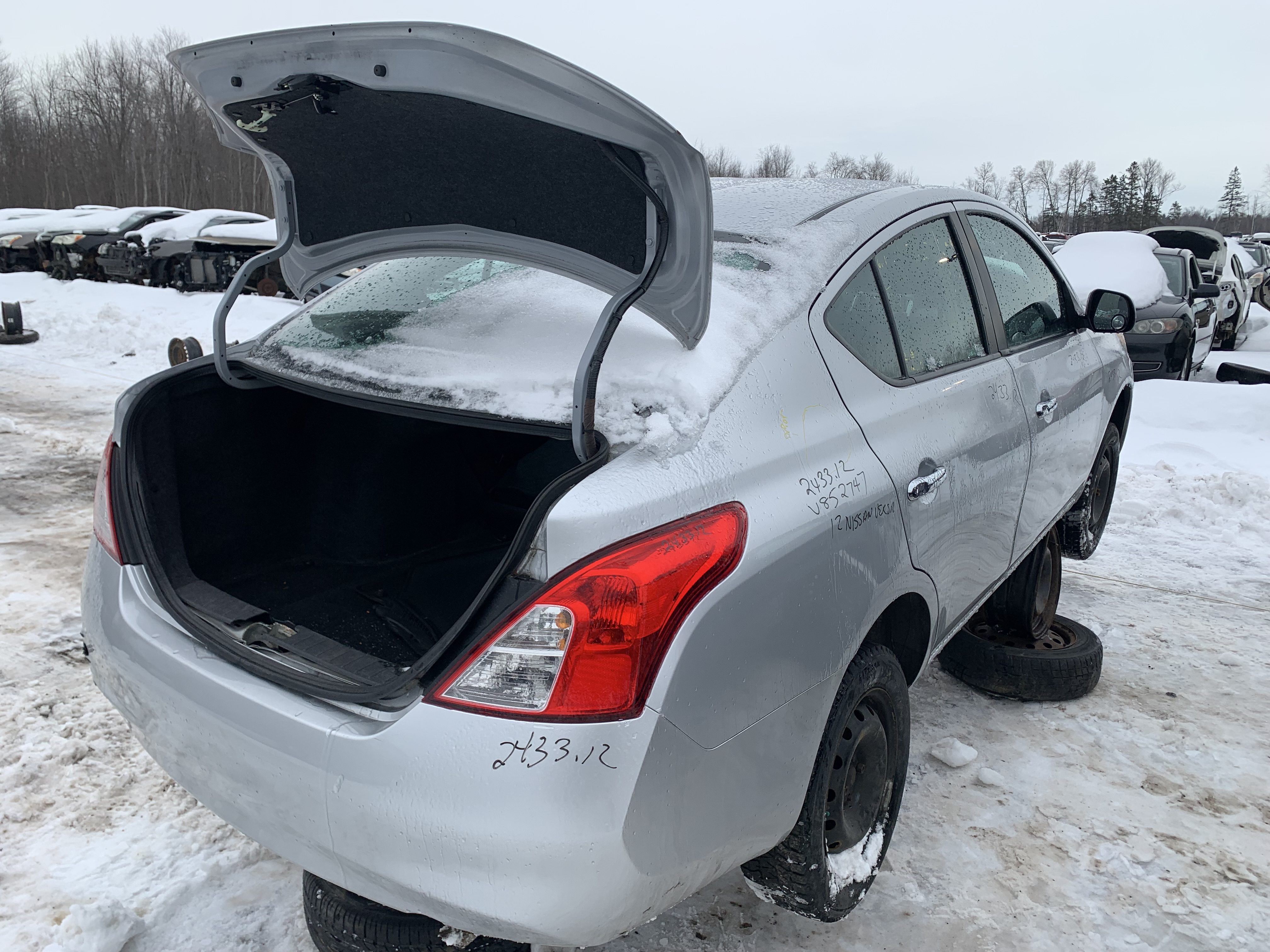 NISSAN VERSA 2012