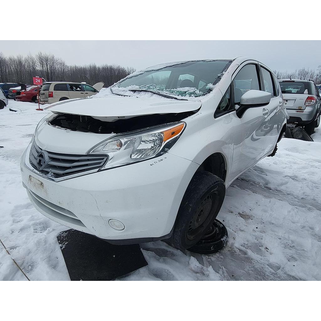NISSAN VERSA 2016