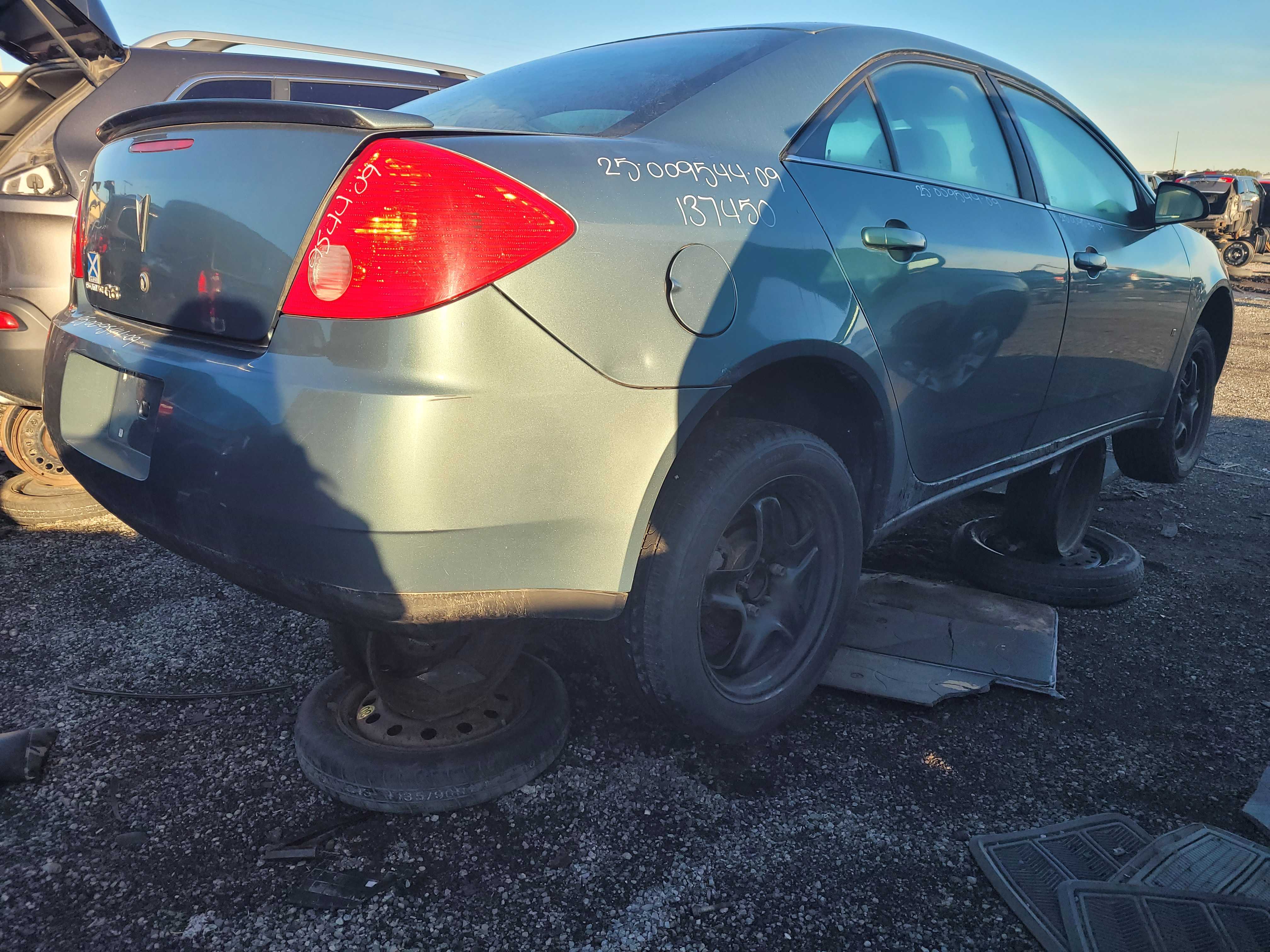 PONTIAC G6 2009