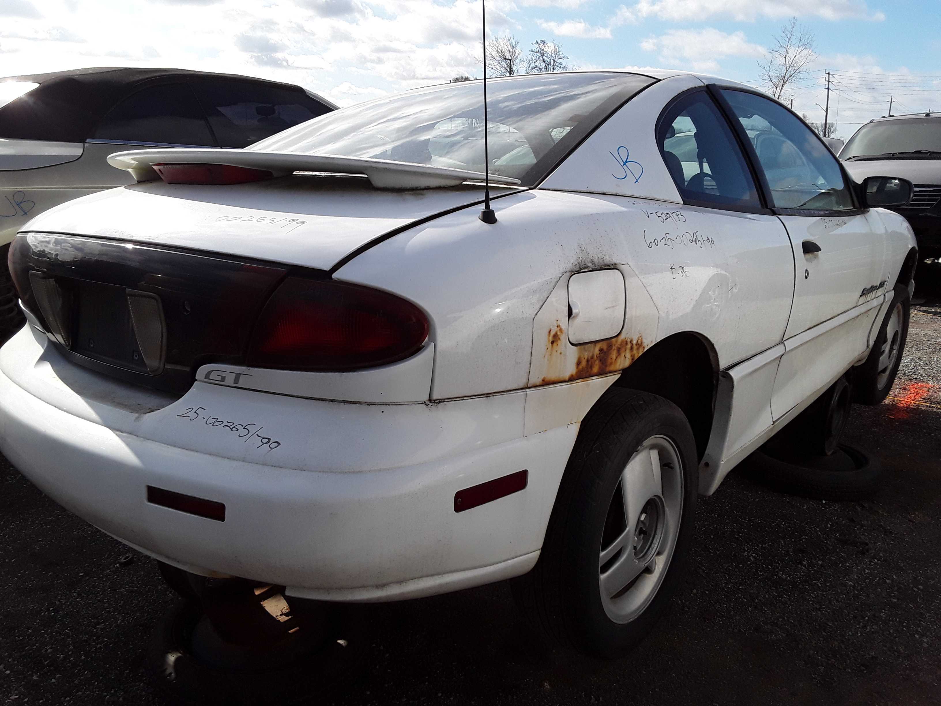 PONTIAC SUNFIRE 1999