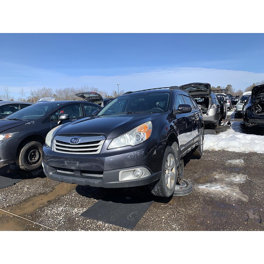 SUBARU OUTBACK 2011