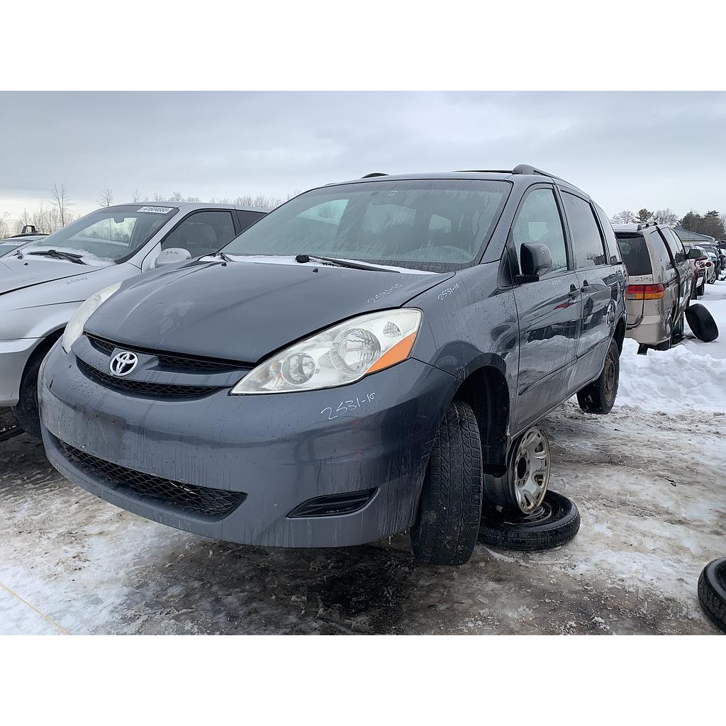 TOYOTA SIENNA 2010