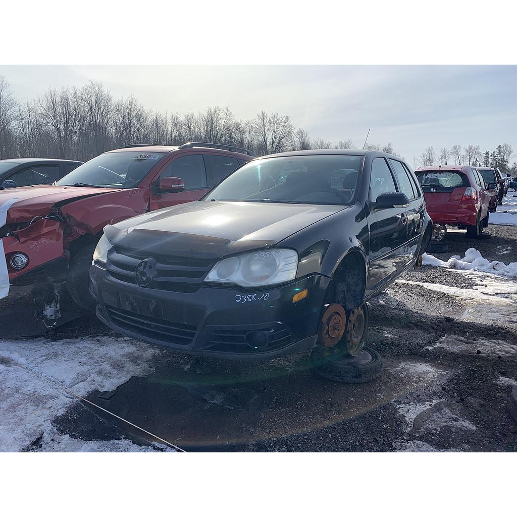 VOLKSWAGEN GOLF 2010