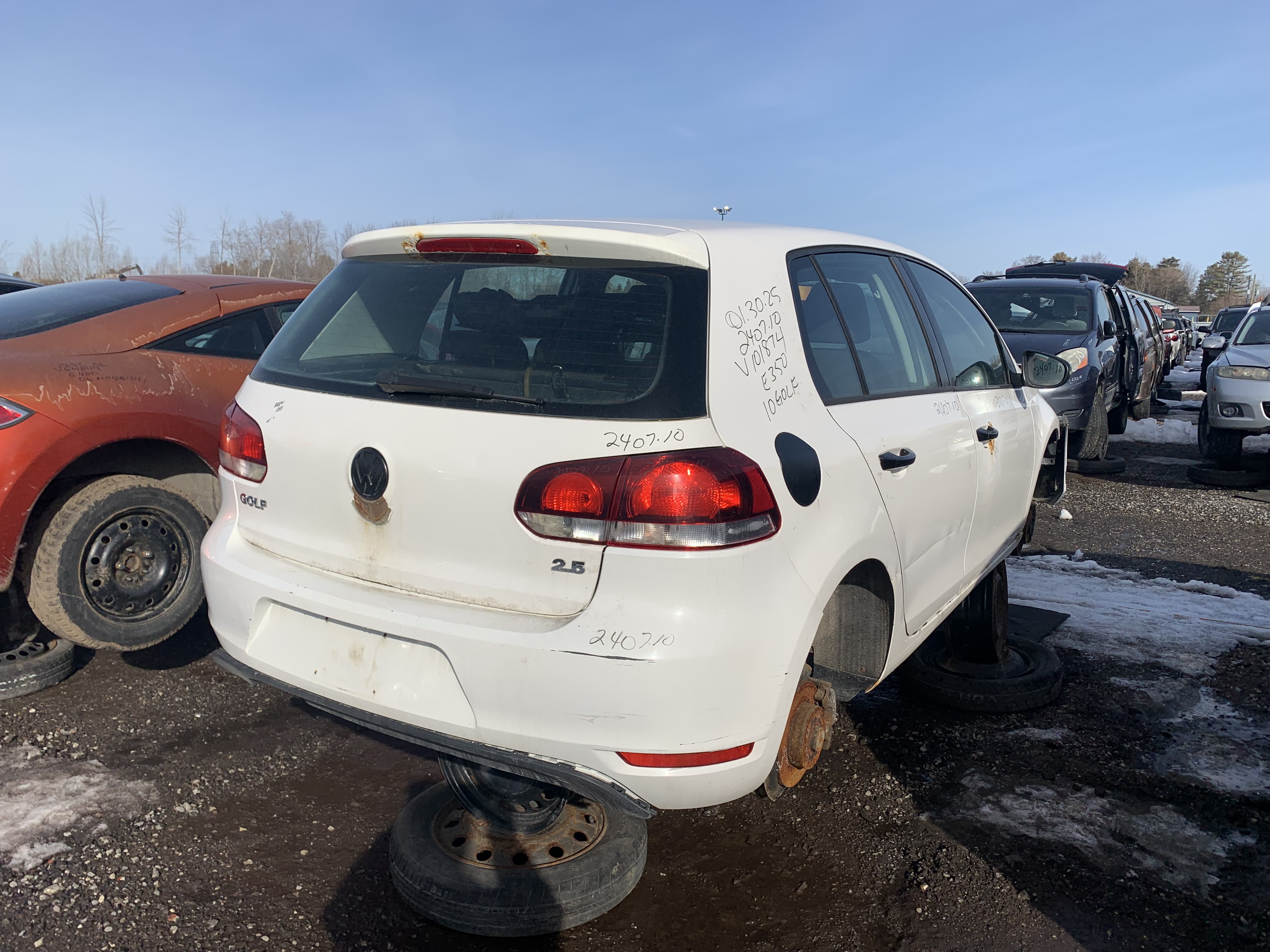 VOLKSWAGEN GOLF 2010