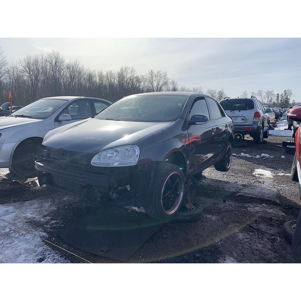VOLKSWAGEN JETTA 2010