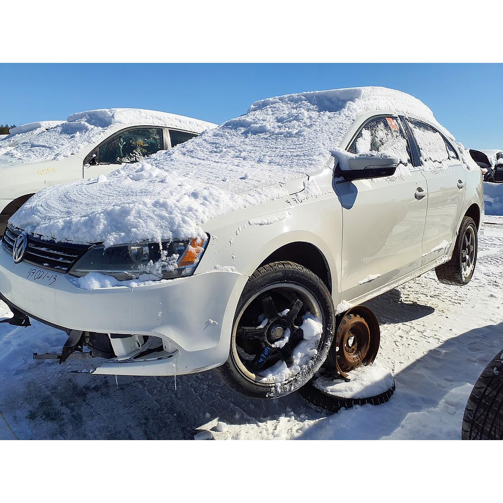 VOLKSWAGEN JETTA 2013