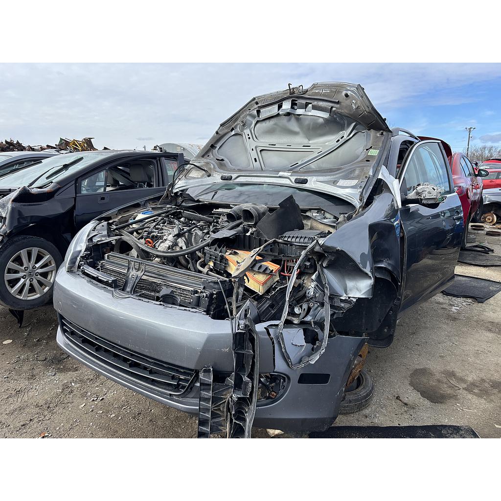 VOLKSWAGEN JETTA 2013
