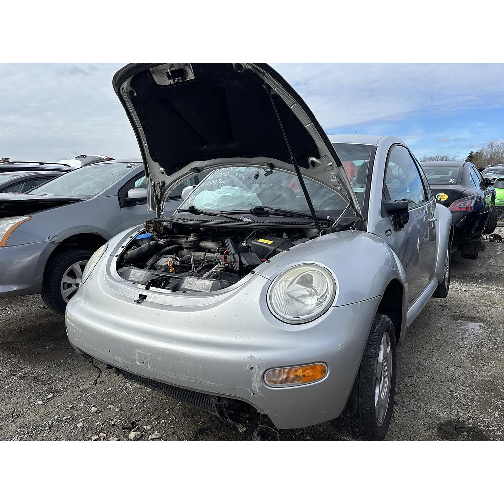 VOLKSWAGEN NEW BEETLE 1999