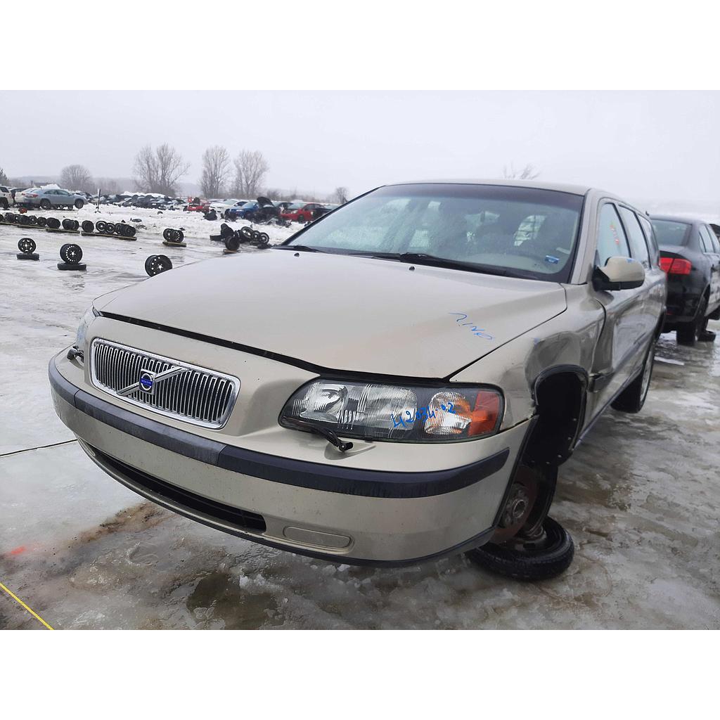 VOLVO V70 2002