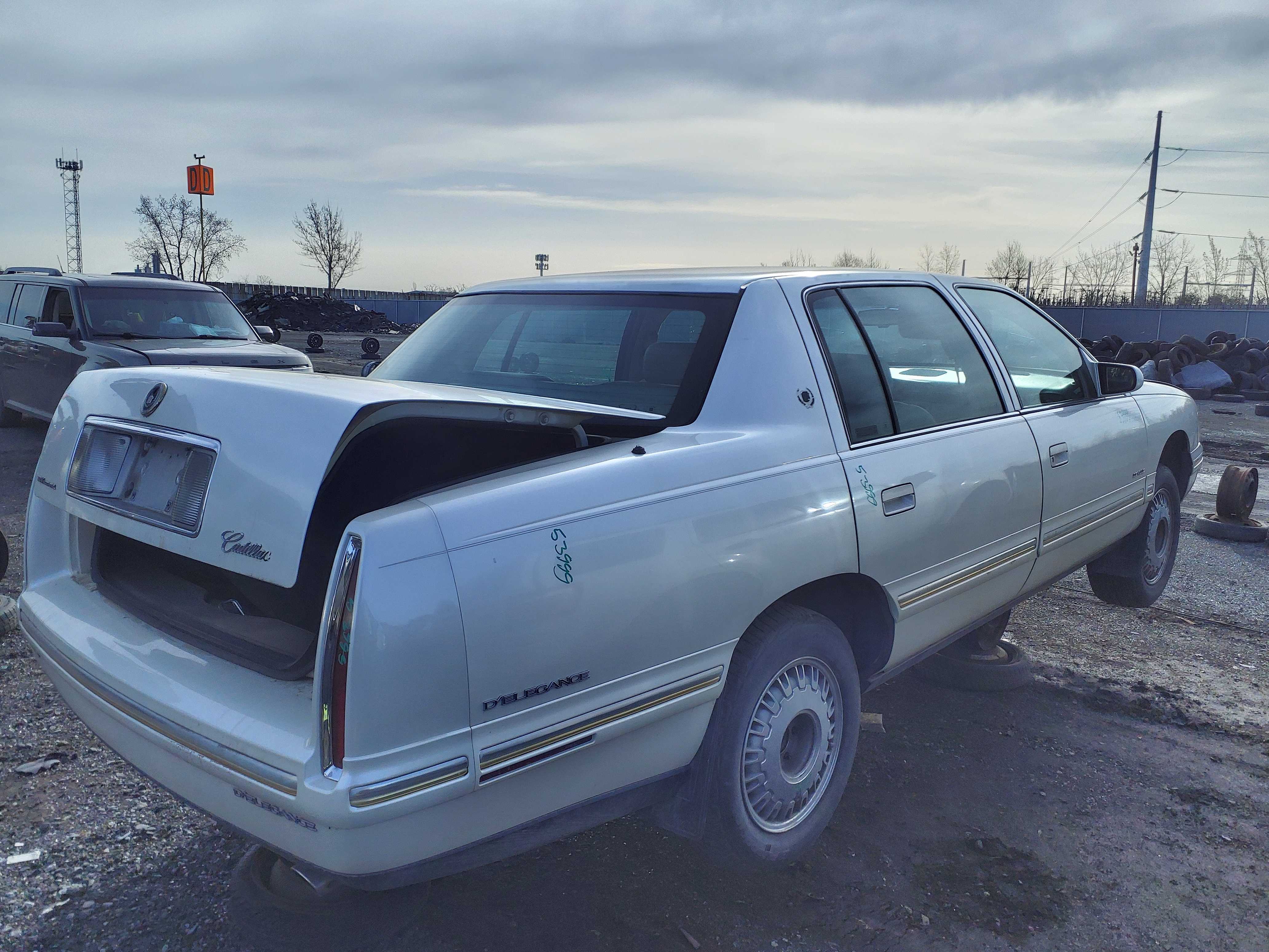 CADILLAC D&#039;ELEGANCE 1997