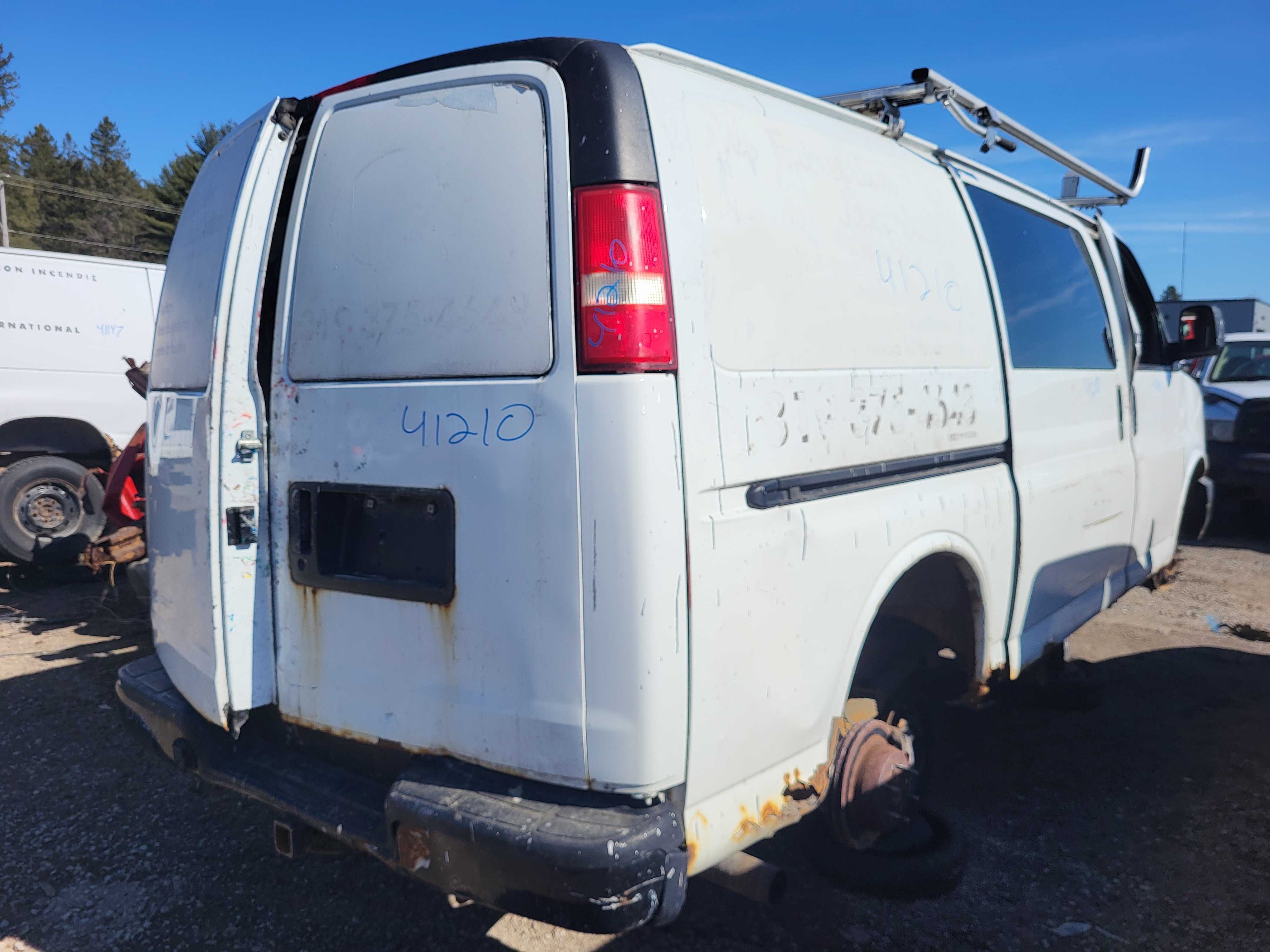 CHEVROLET EXPRESS VAN 2004