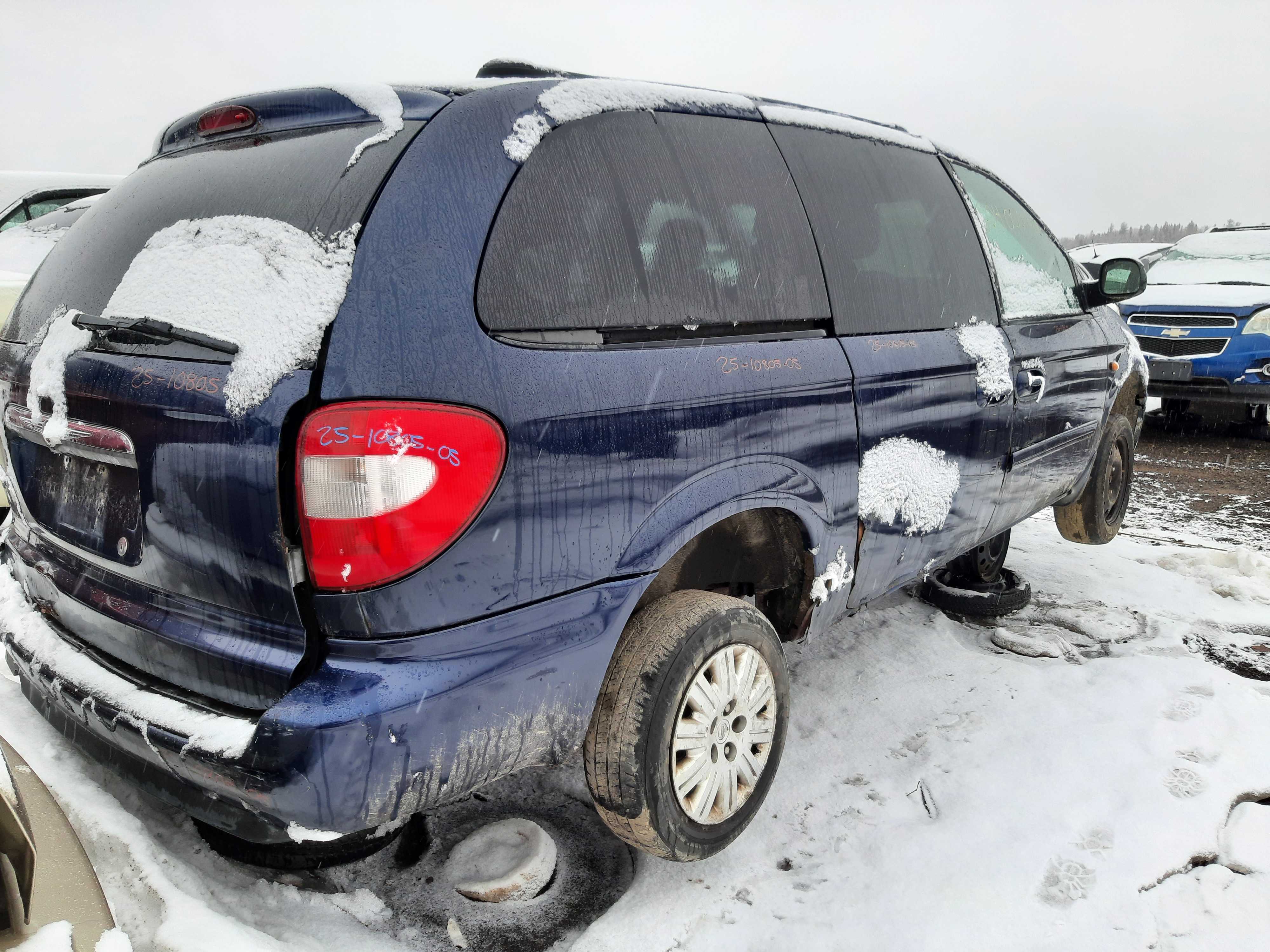 CHRYSLER TOWN &amp; COUNTRY 2005