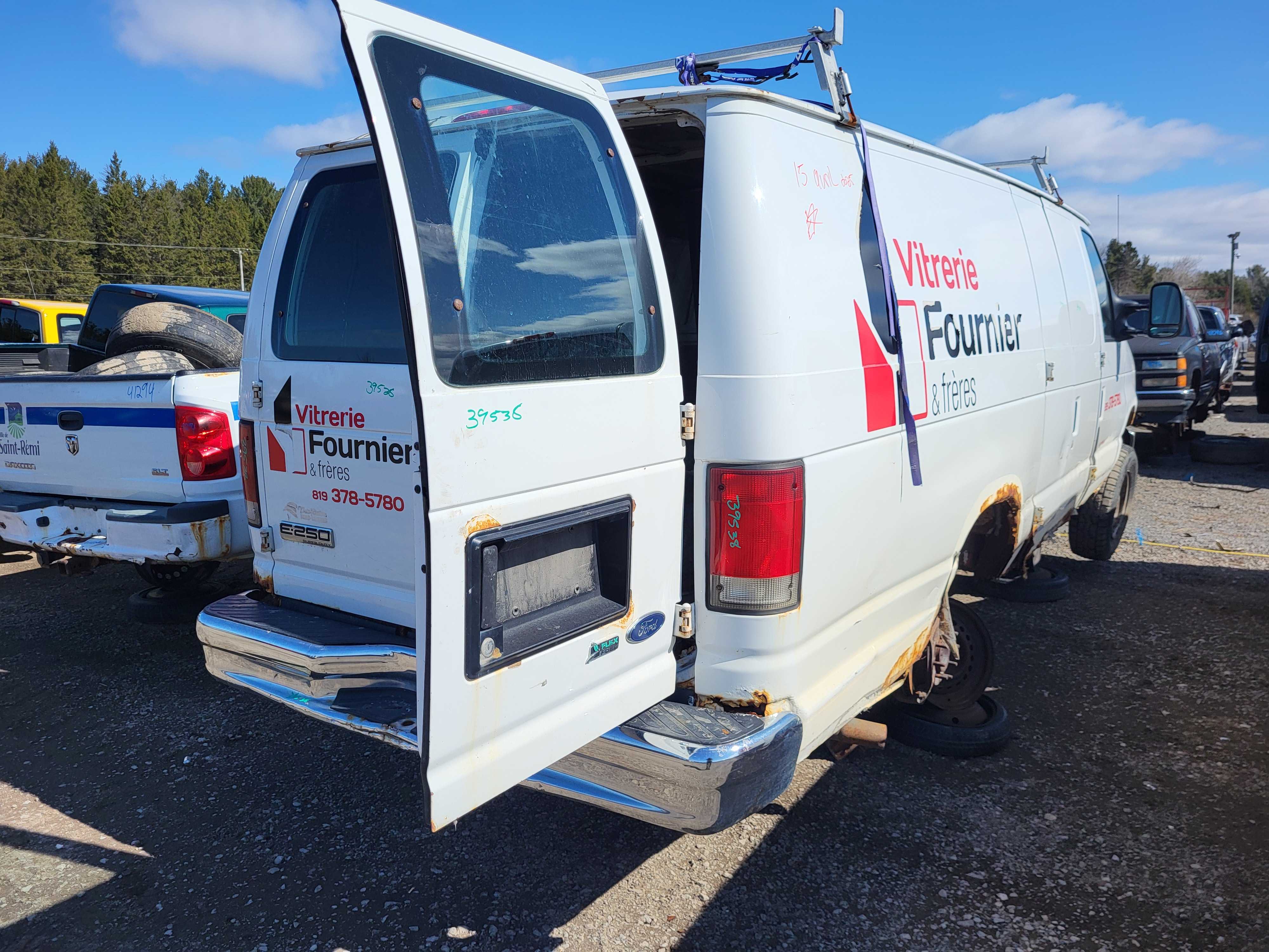 FORD ECONOLINE 2009