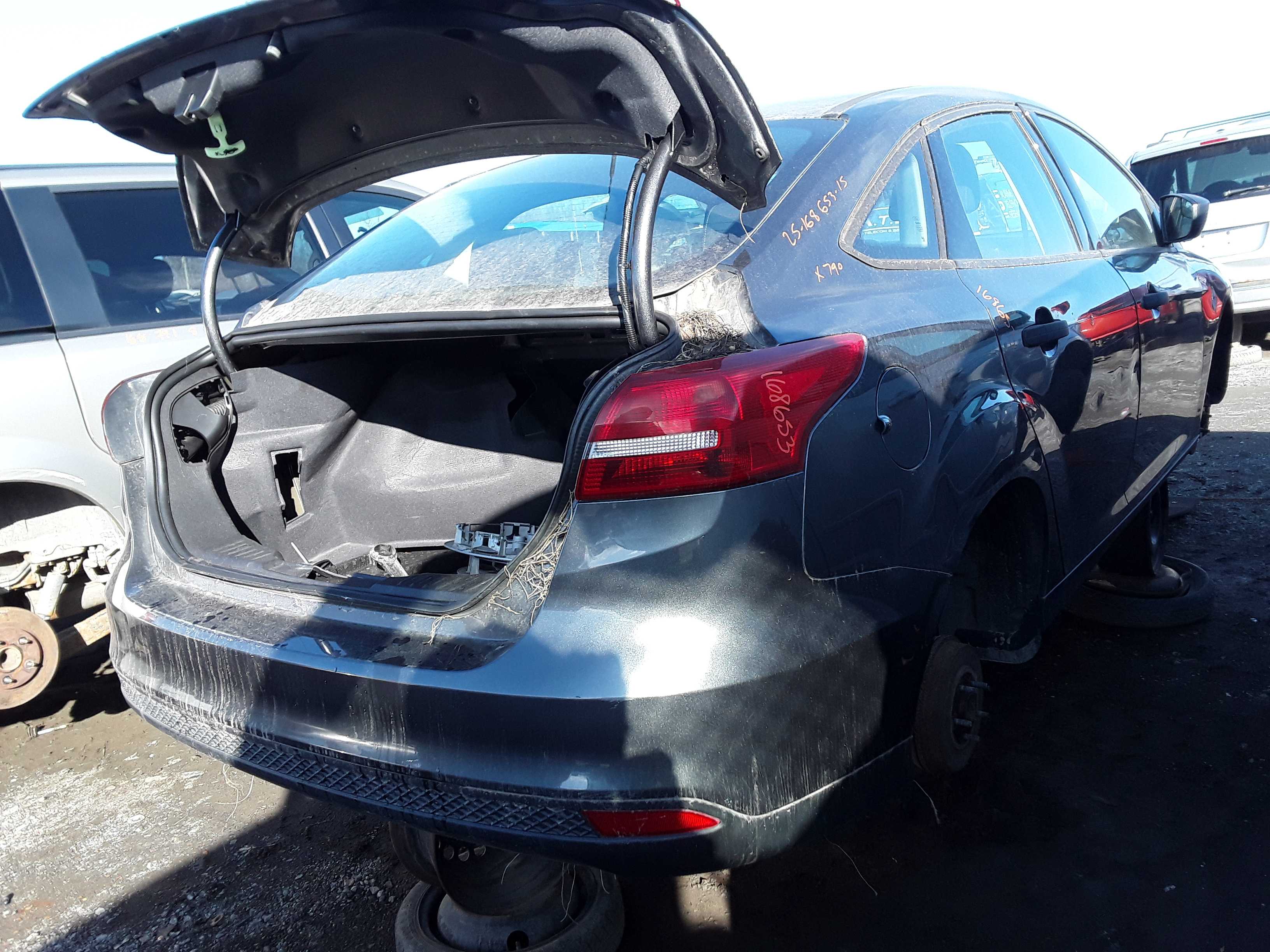 FORD FOCUS 2015