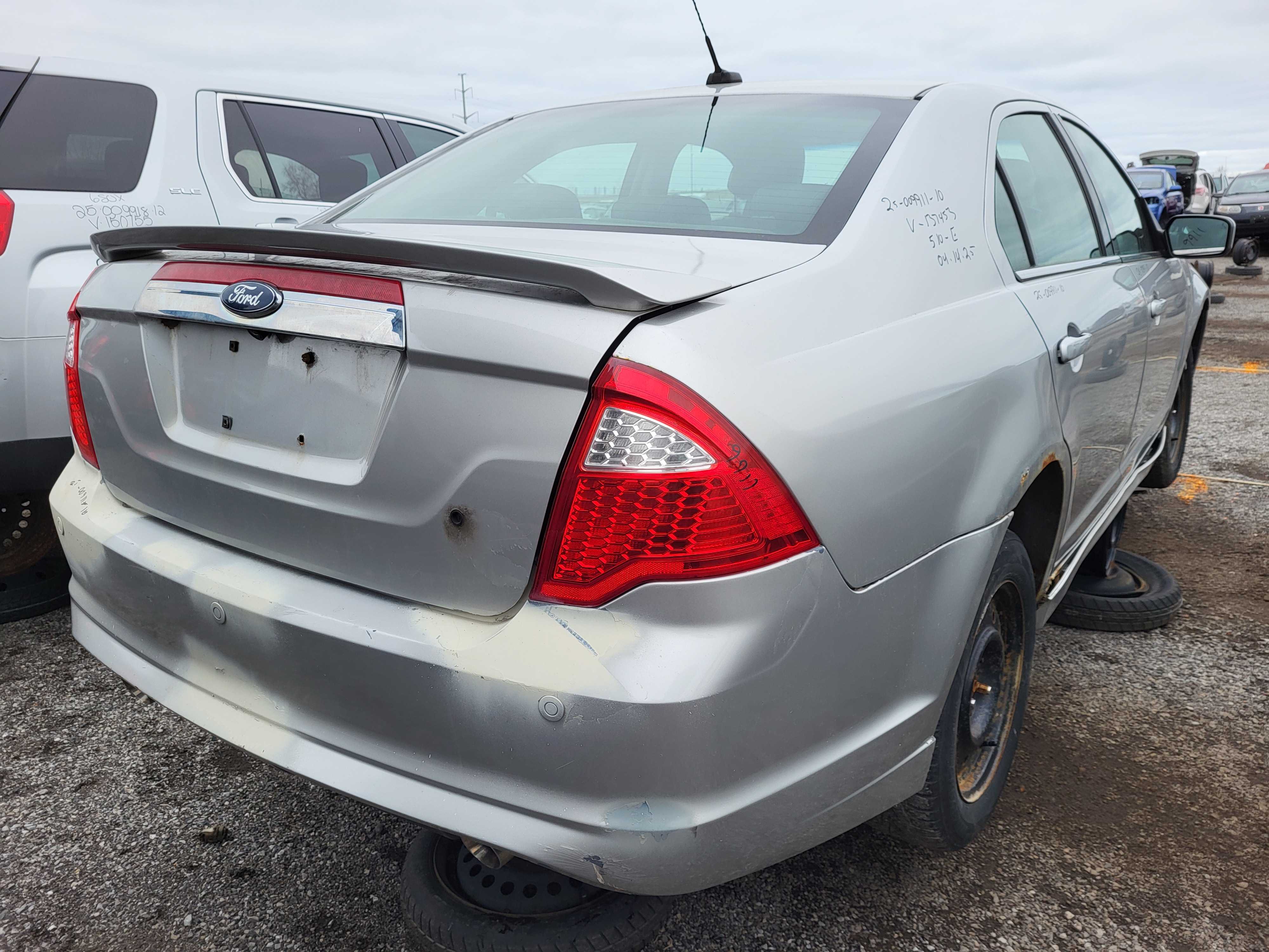 FORD FUSION 2010