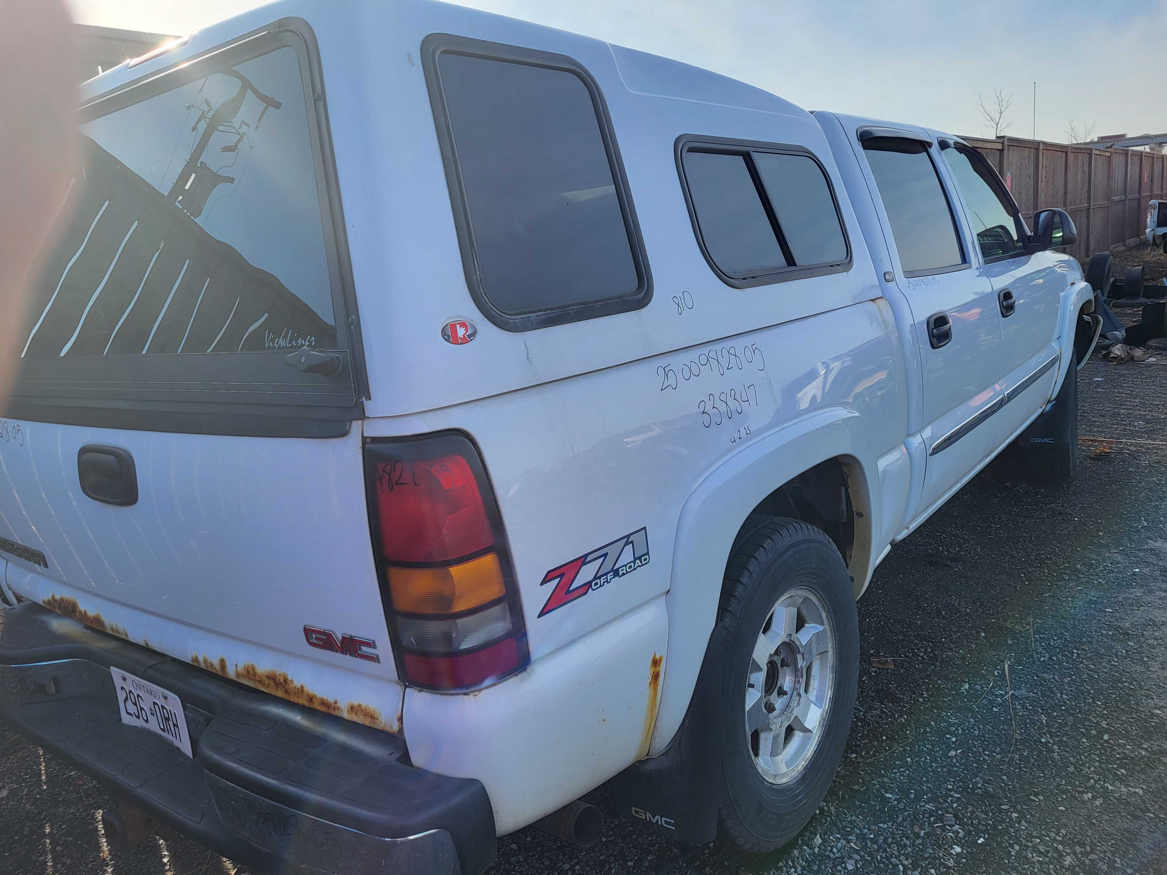 GMC SIERRA 1500 2005