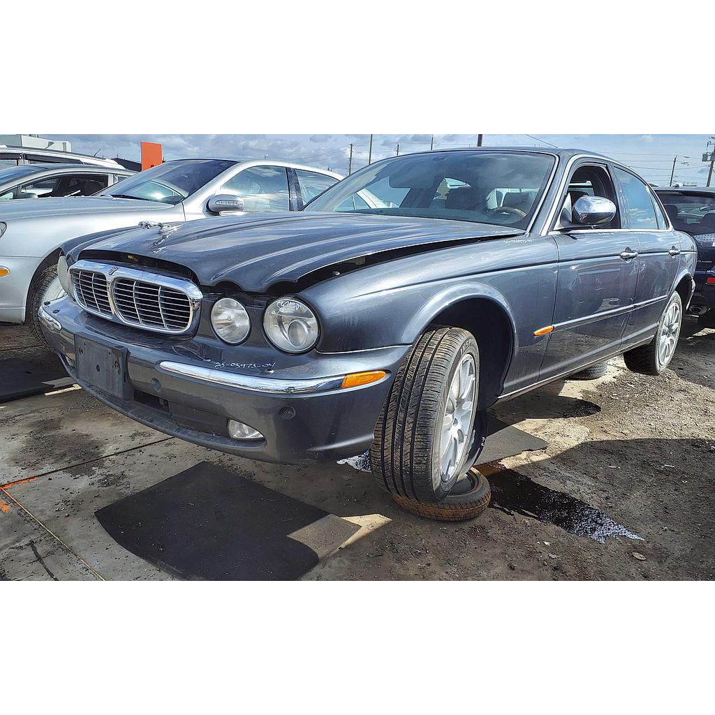 JAGUAR XJ SERIES 2004