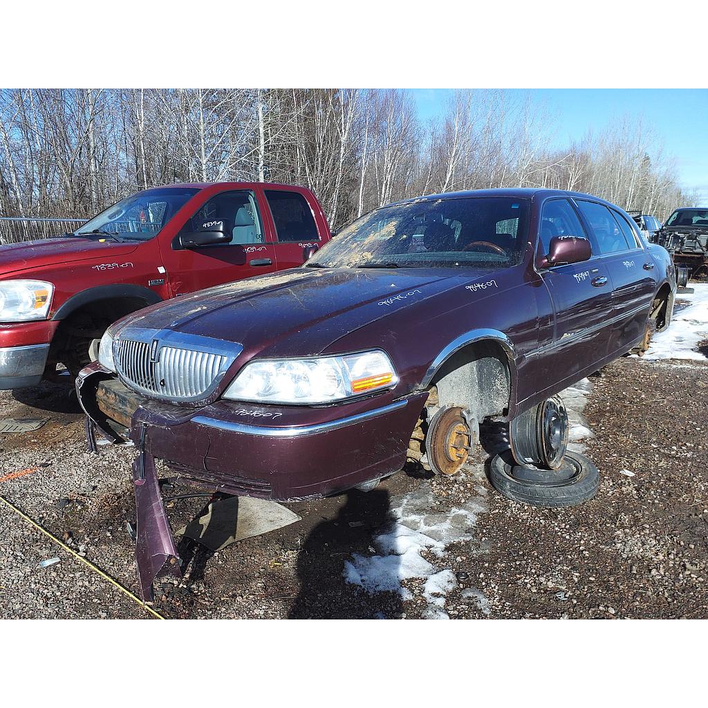 LINCOLN TOWN CAR 2007