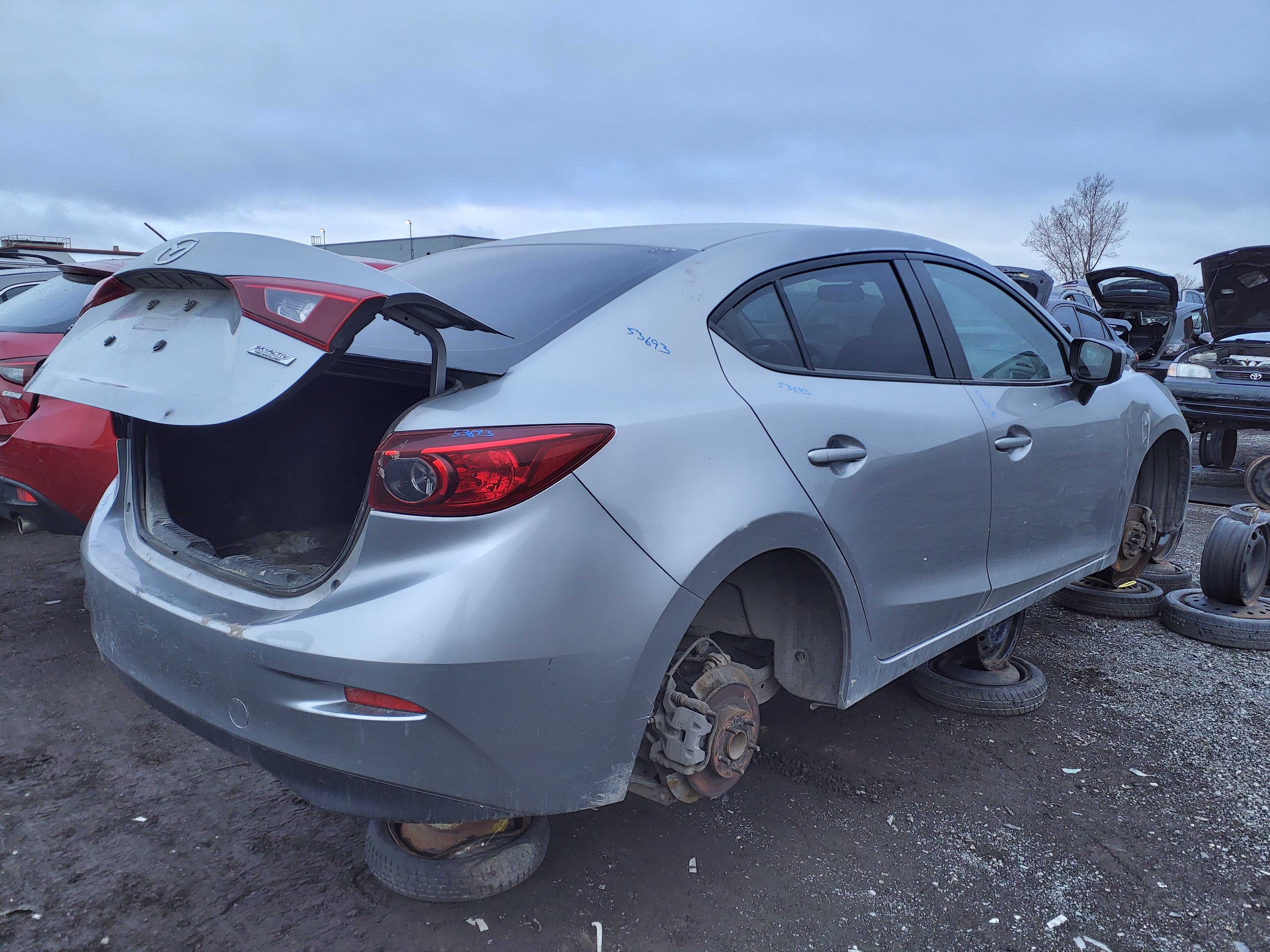 MAZDA MAZDA3 2014