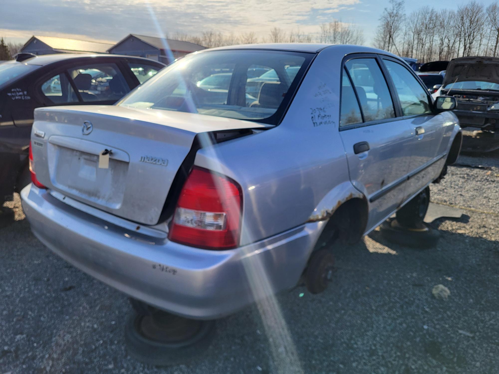 MAZDA PROTEGE 2001