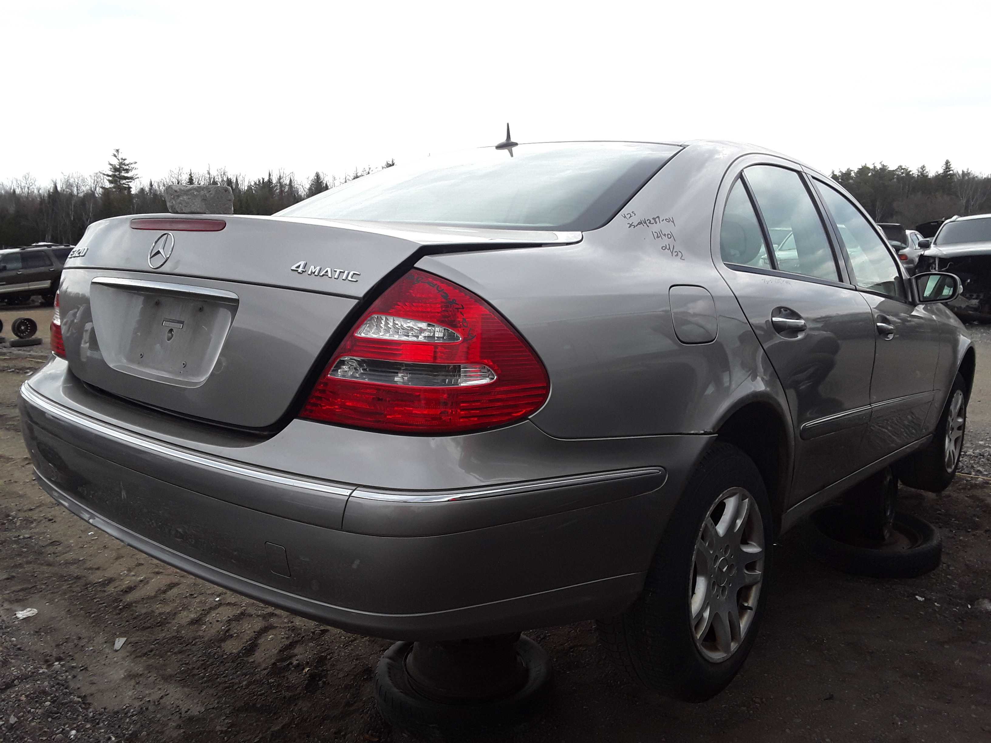 MERCEDES-BENZ E-CLASS 2004
