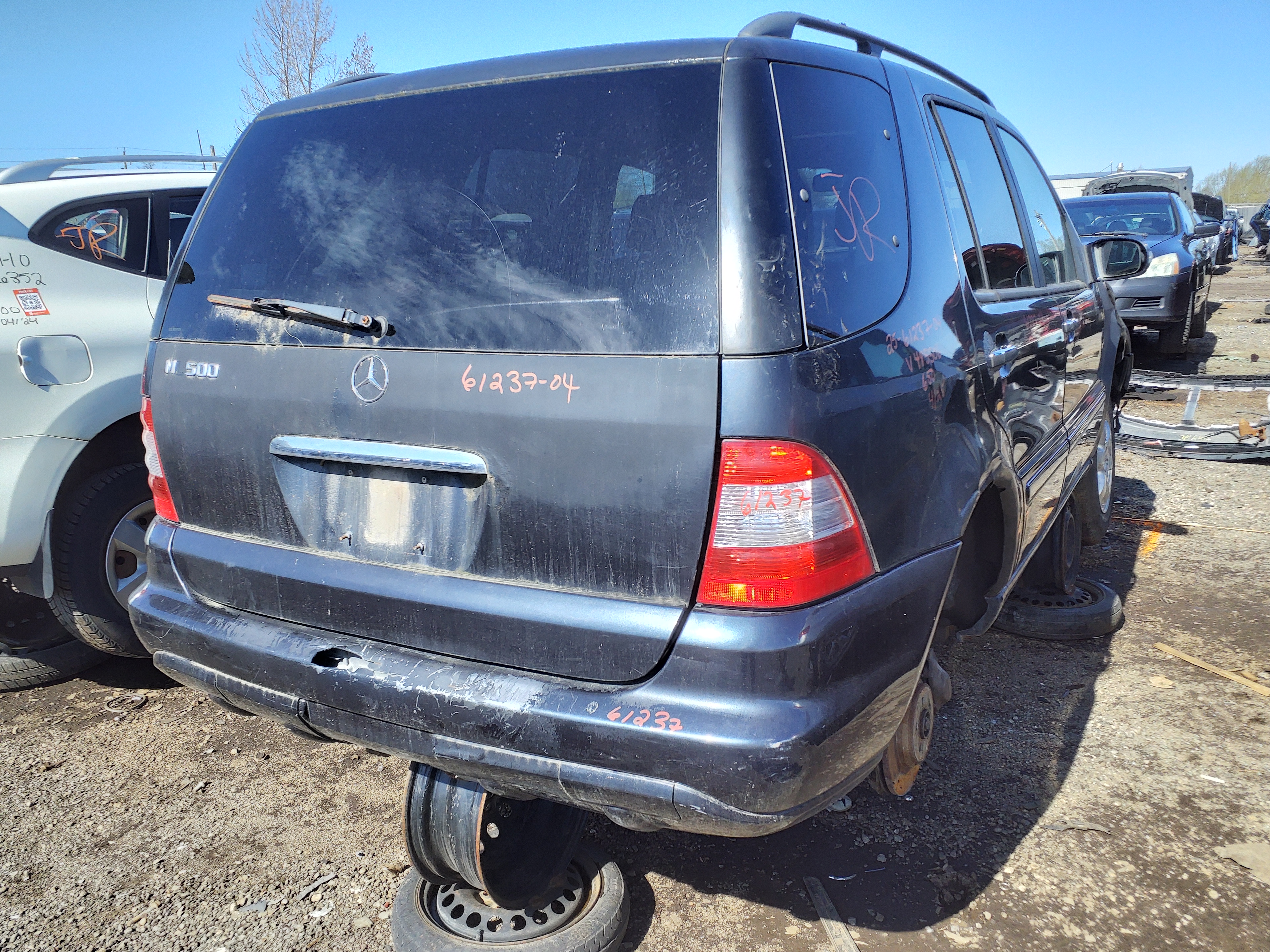 MERCEDES-BENZ M-CLASS 2004
