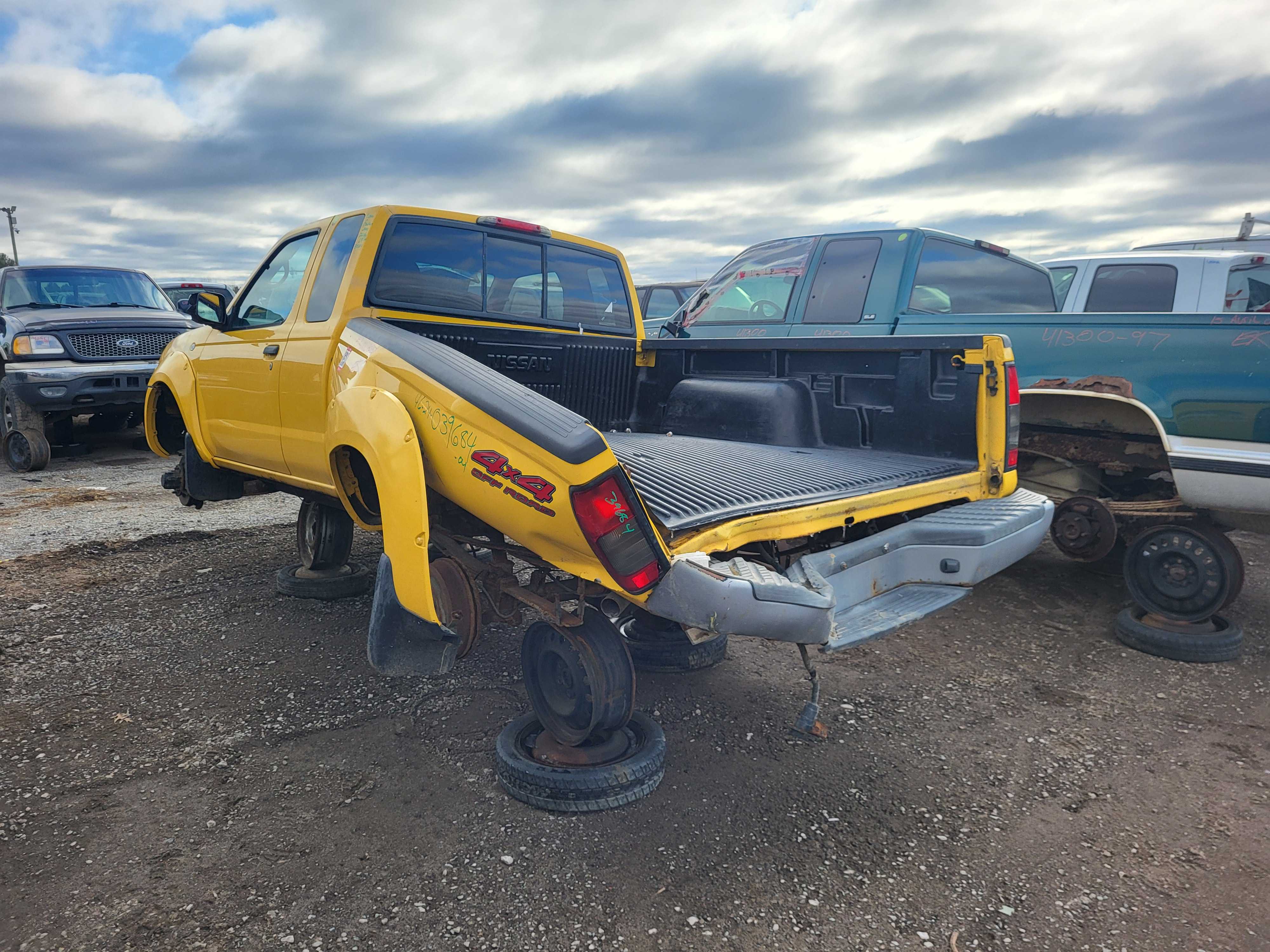 NISSAN FRONTIER 2004