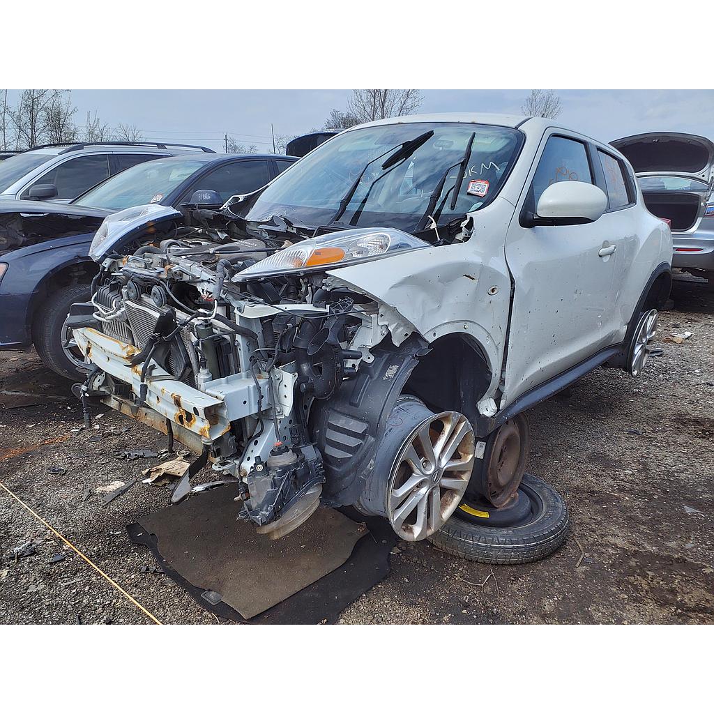 NISSAN JUKE 2013