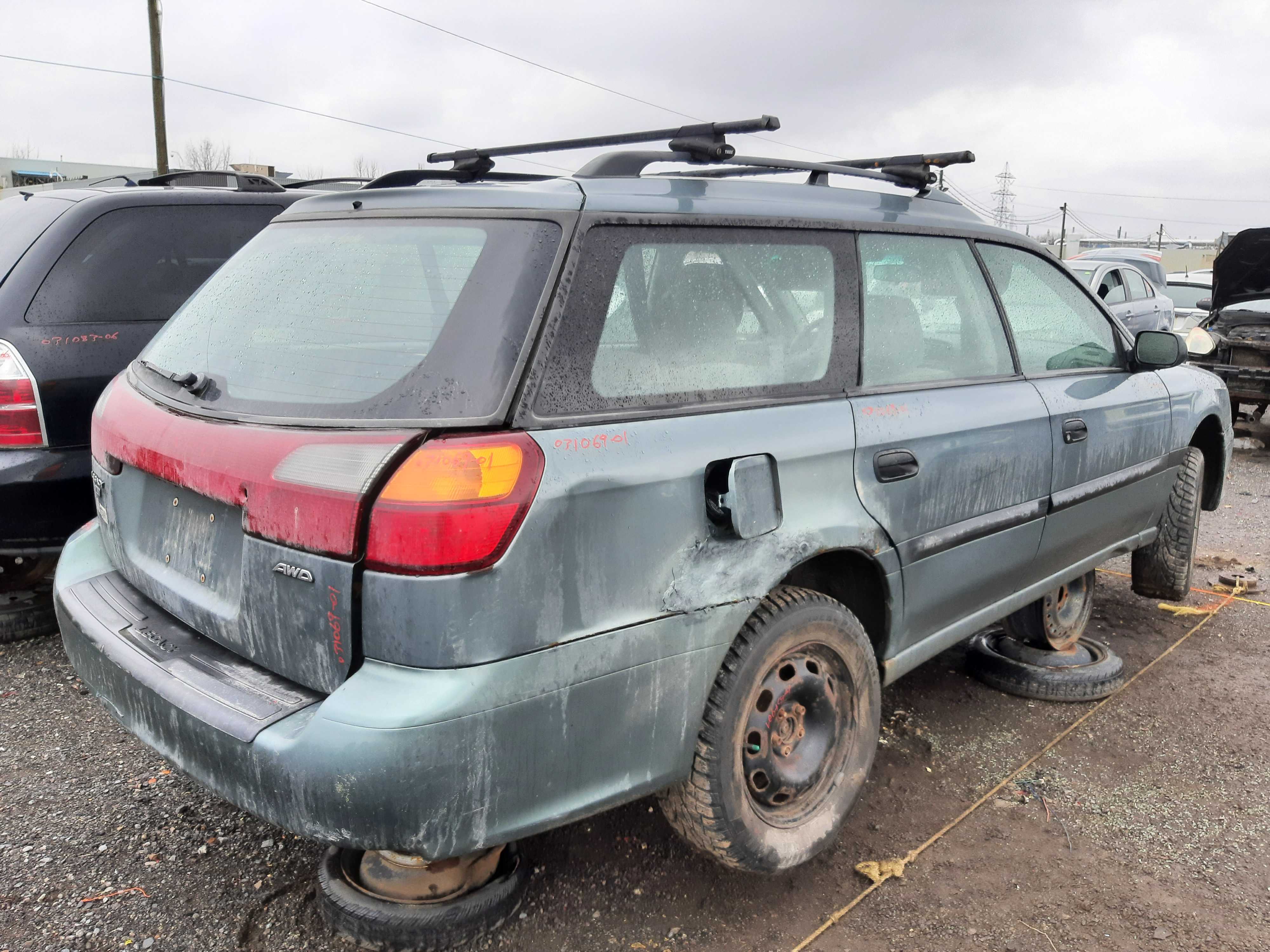 SUBARU LEGACY 2001