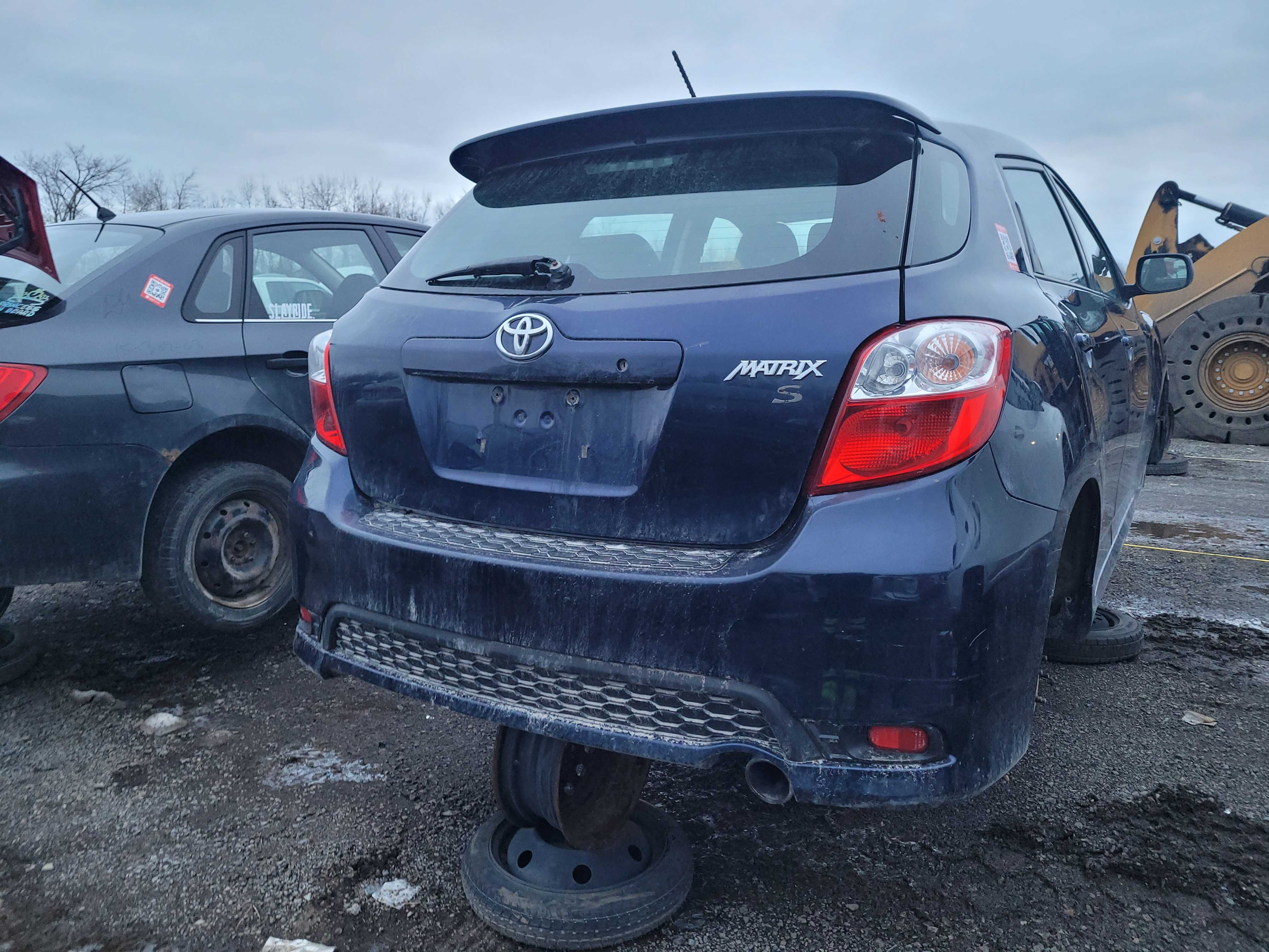 TOYOTA MATRIX 2011